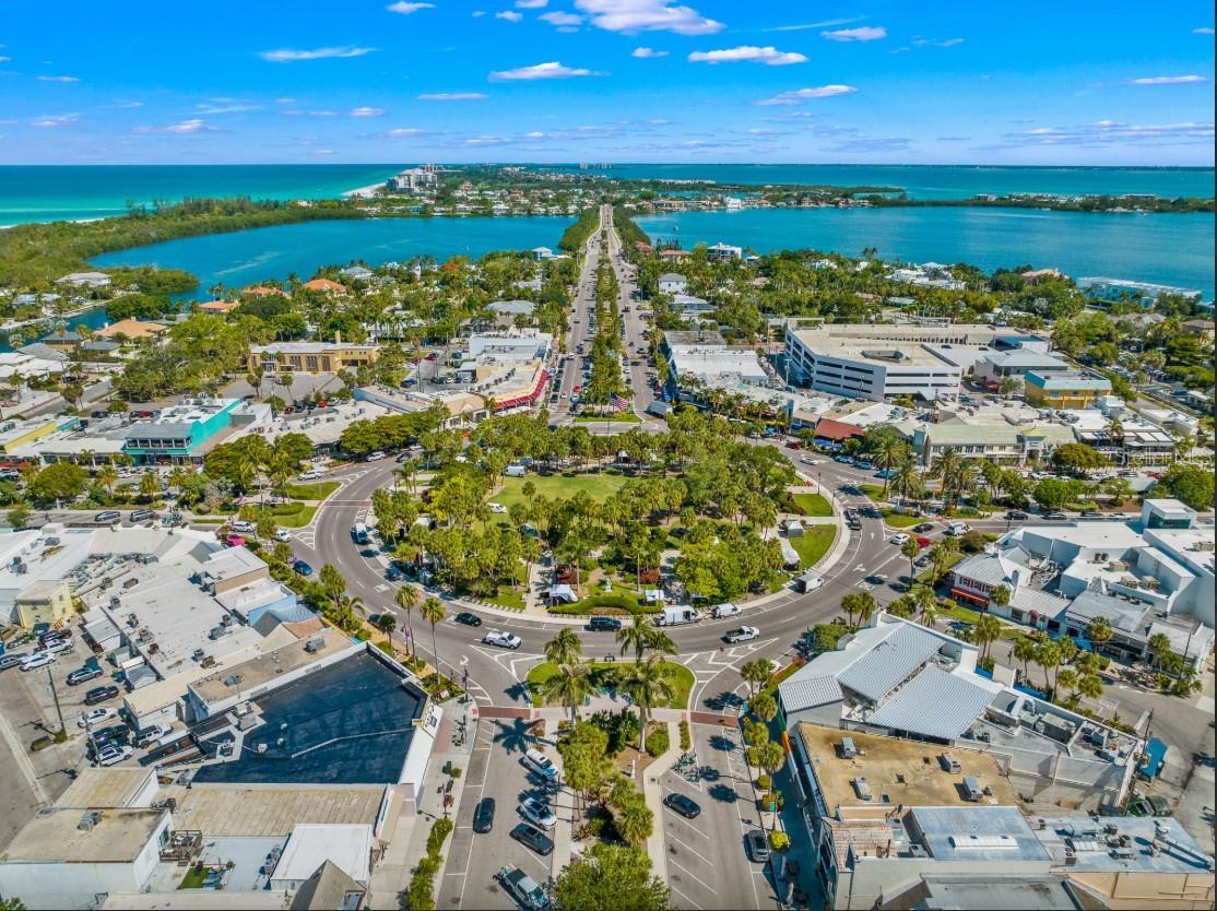 Image 43 of 58 For 140 Blvd Of The Presidents