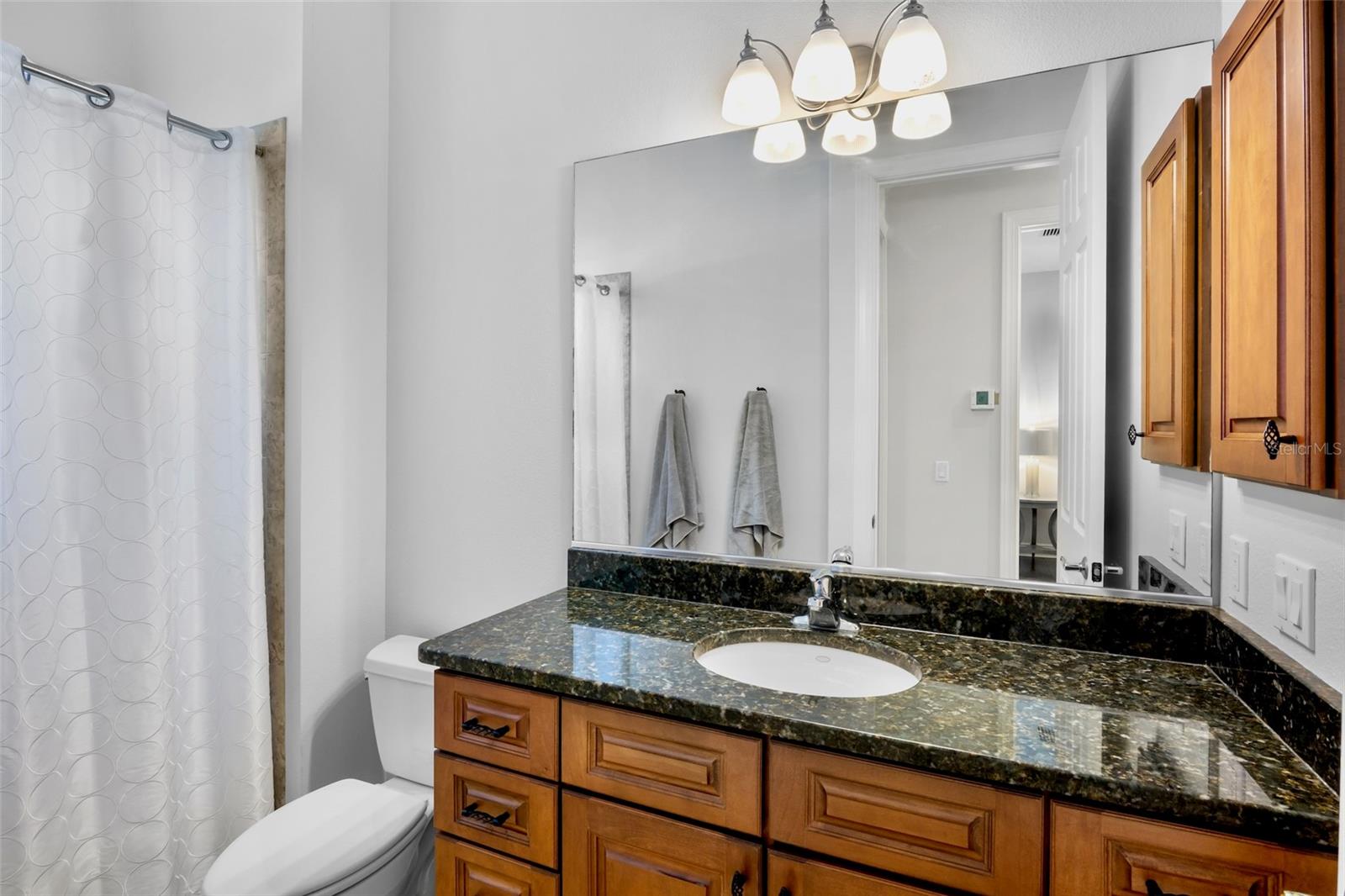 Image 30 of 47 For 5013 Hanging Moss Lane