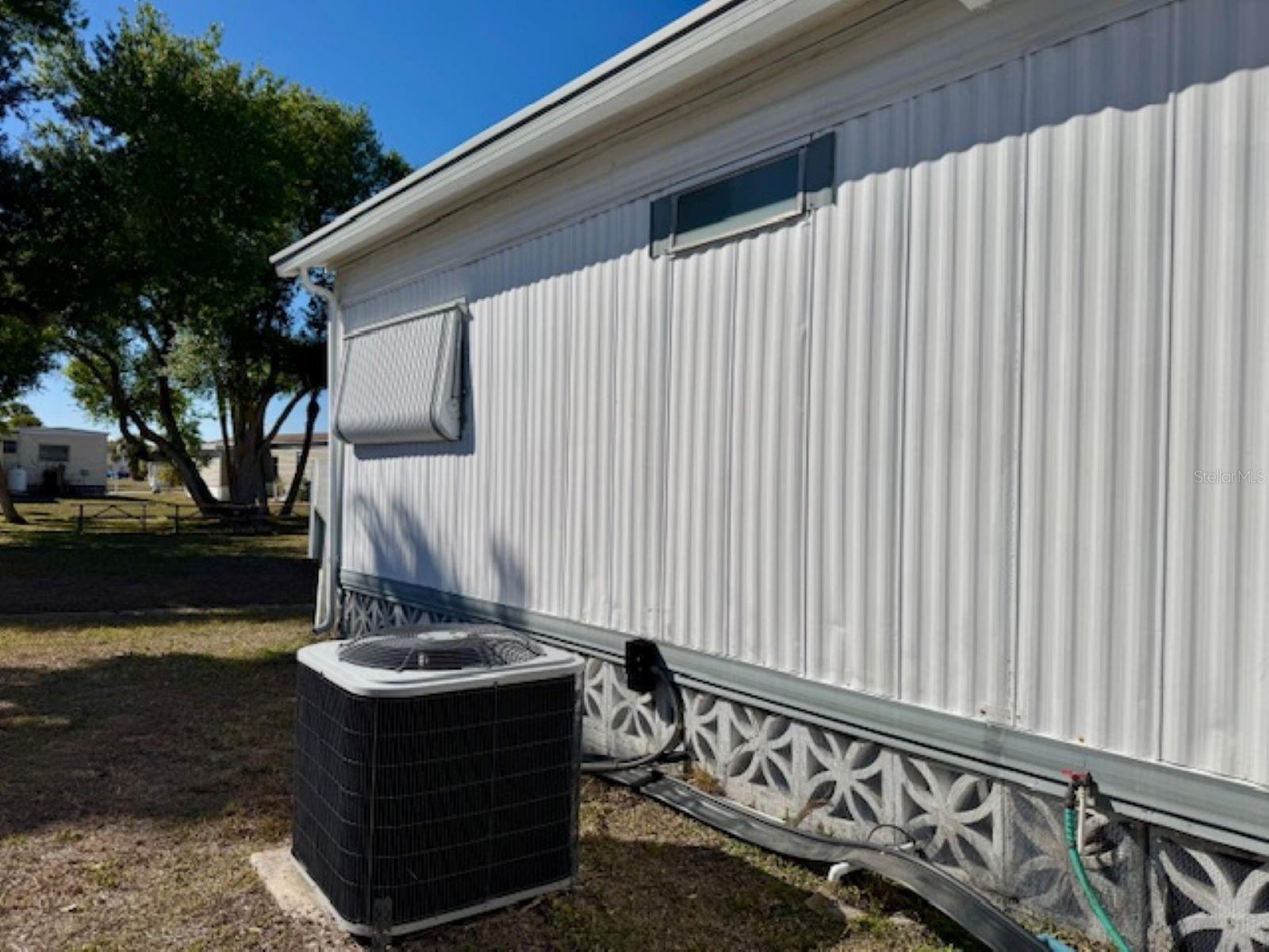 Image 14 of 22 For 5791 Holiday Park Boulevard