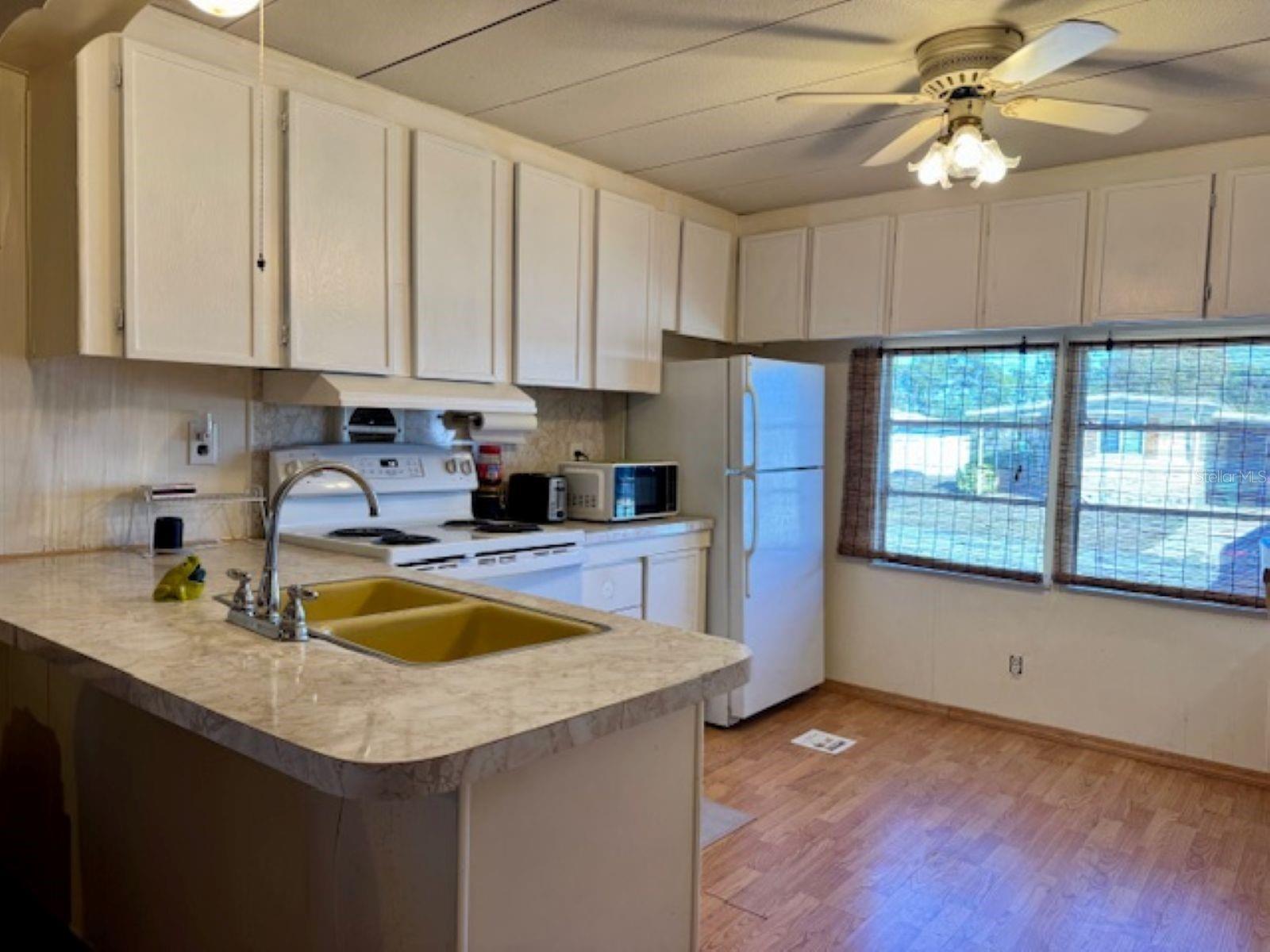 Image 2 of 22 For 5791 Holiday Park Boulevard