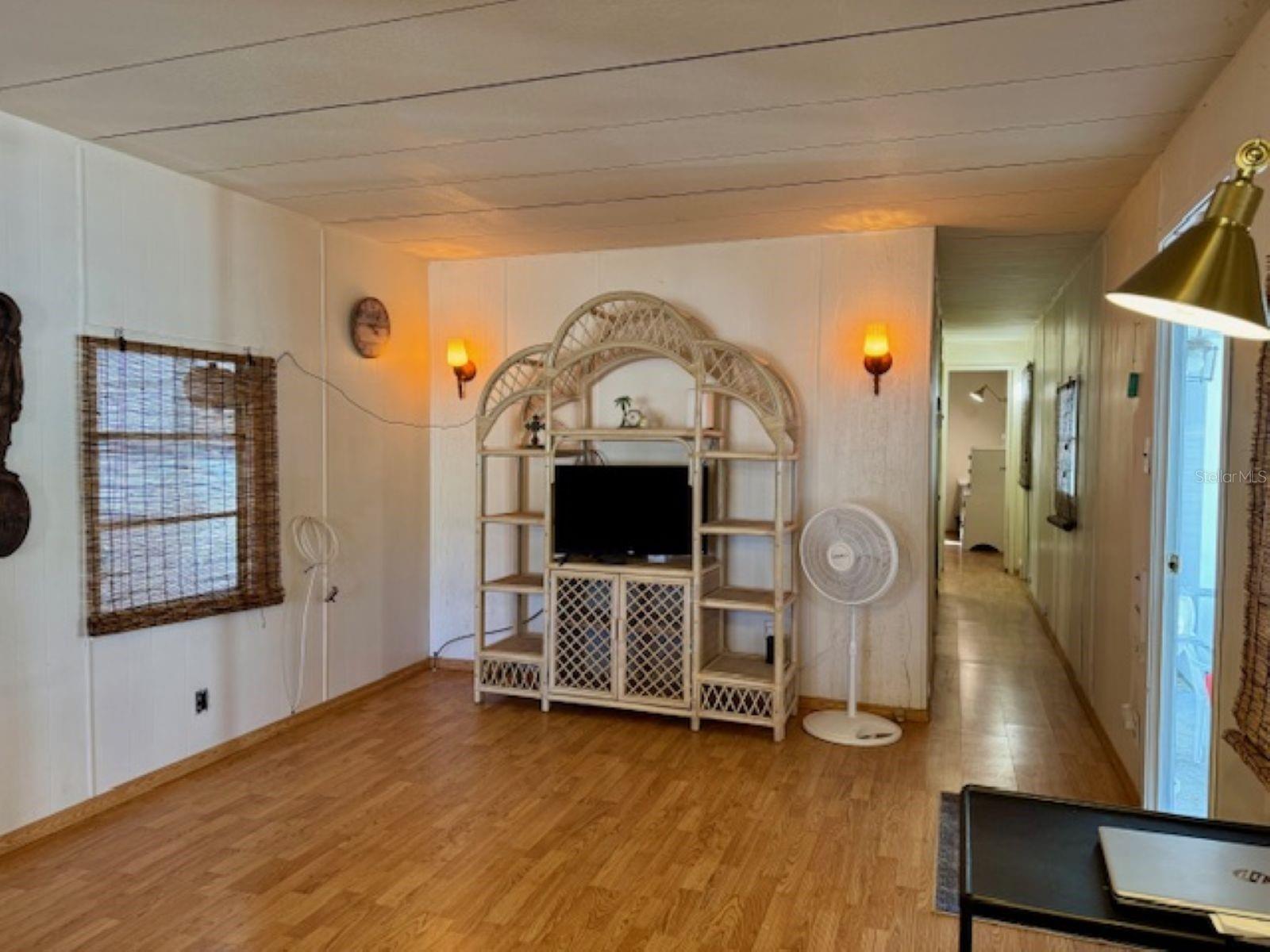 Image 4 of 22 For 5791 Holiday Park Boulevard