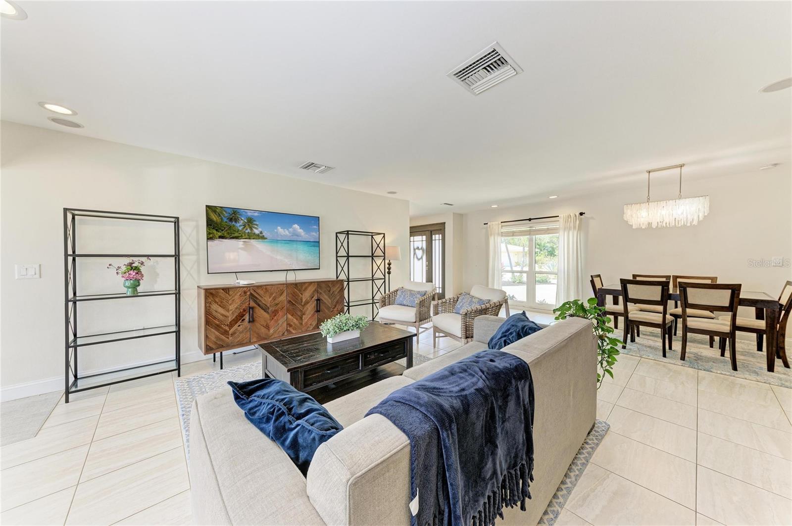 Image 13 of 91 For 5507 Contento Drive