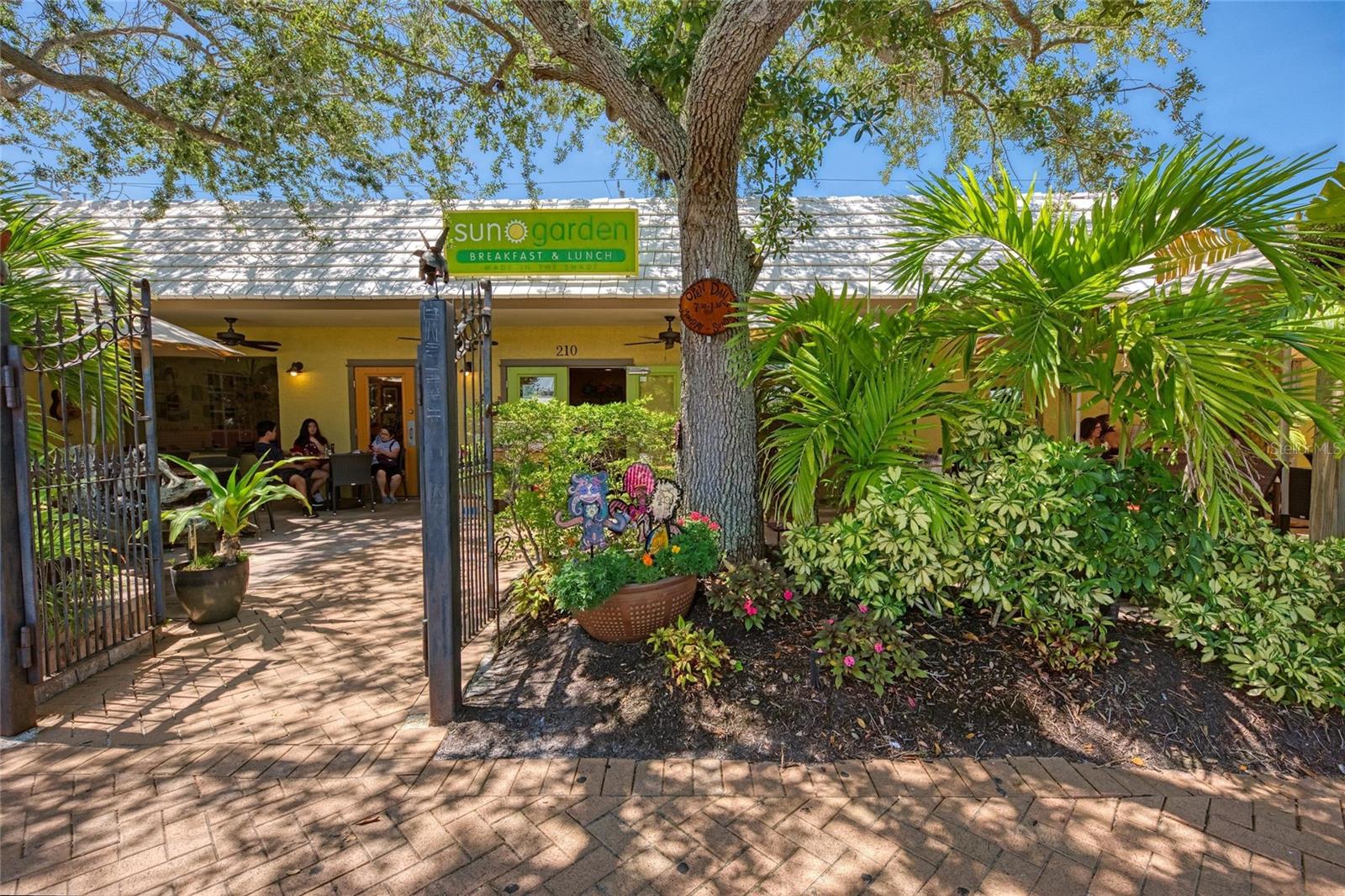 Image 84 of 91 For 5507 Contento Drive