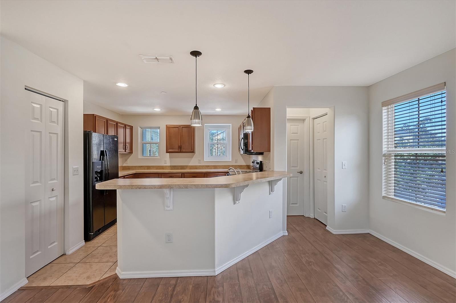 Image 12 of 65 For 8922 White Sage Loop