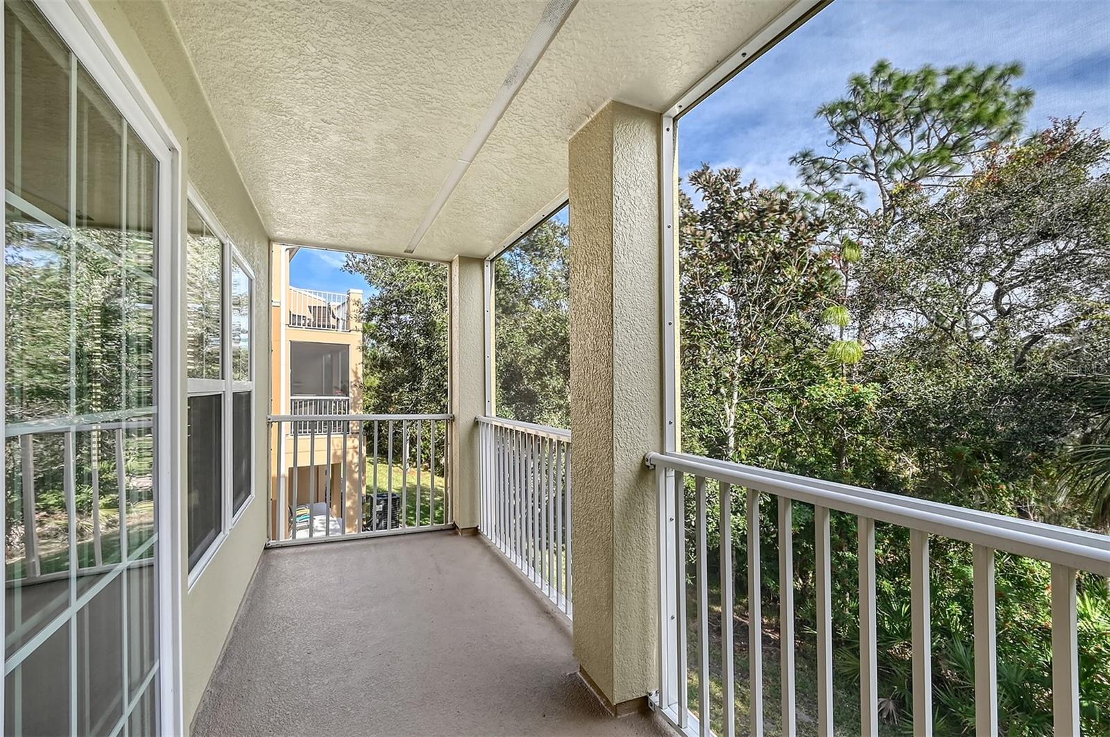 Image 22 of 65 For 8922 White Sage Loop