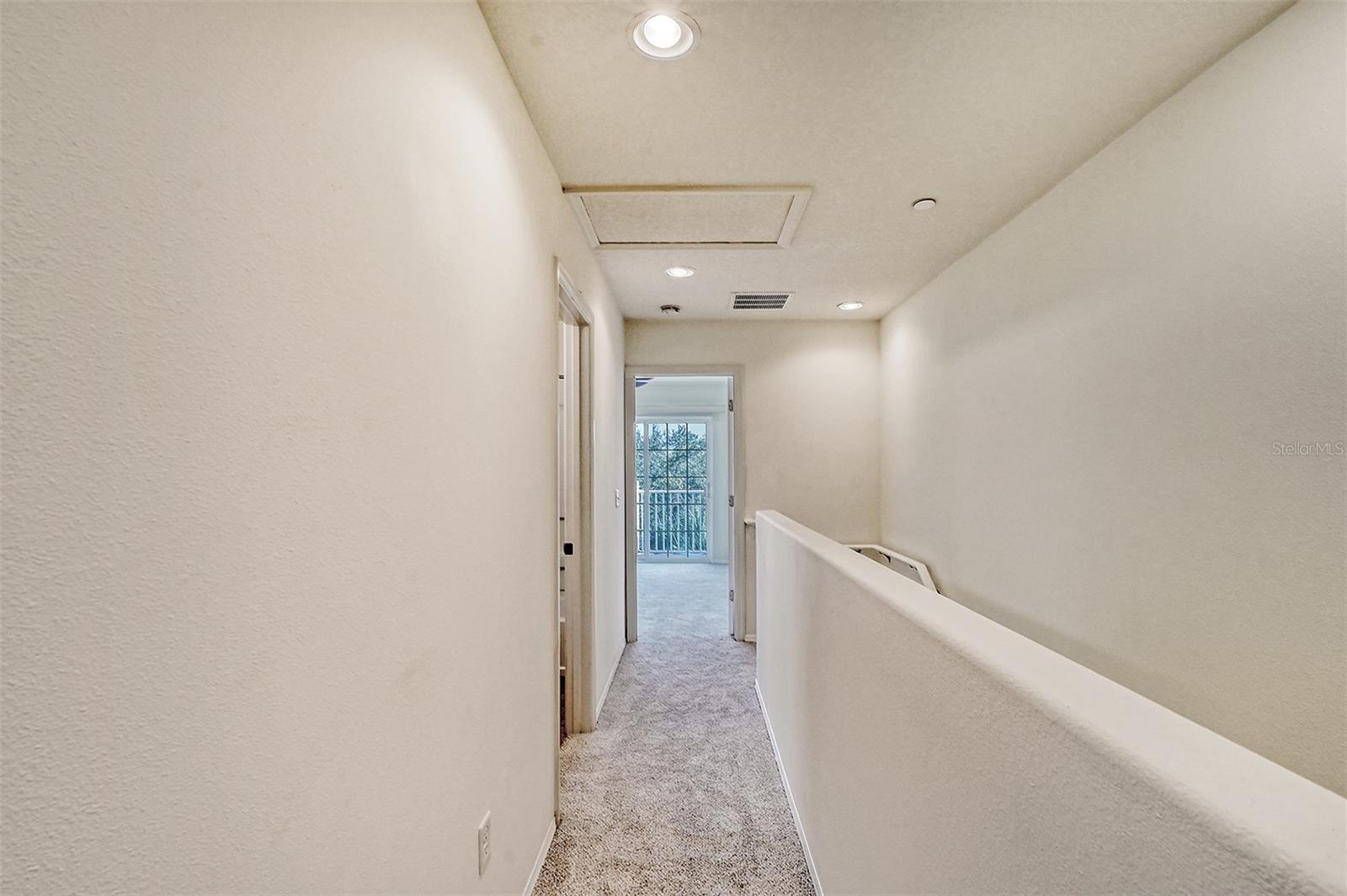 Image 26 of 65 For 8922 White Sage Loop