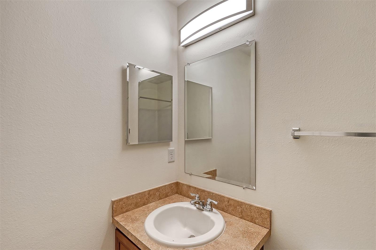 Image 33 of 65 For 8922 White Sage Loop