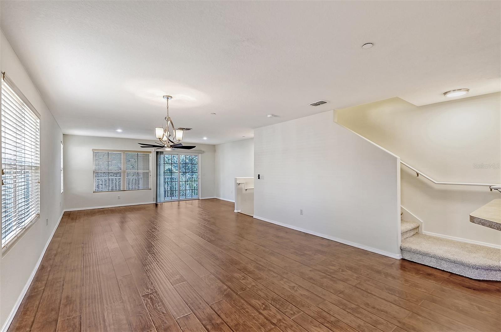 Image 9 of 65 For 8922 White Sage Loop