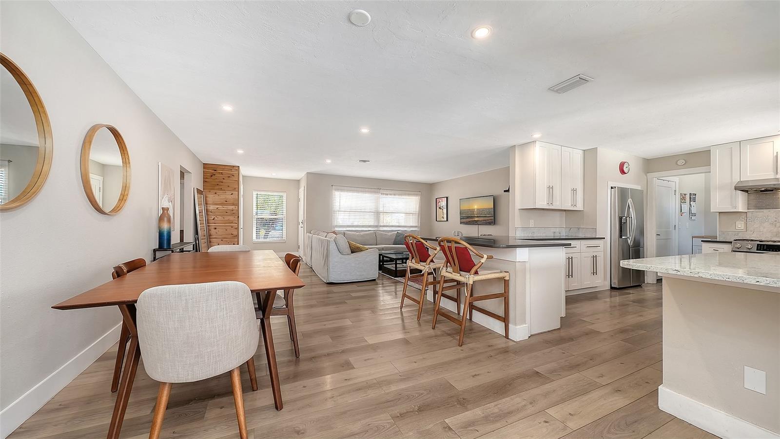 Image 12 of 52 For 6802 Roxbury Drive