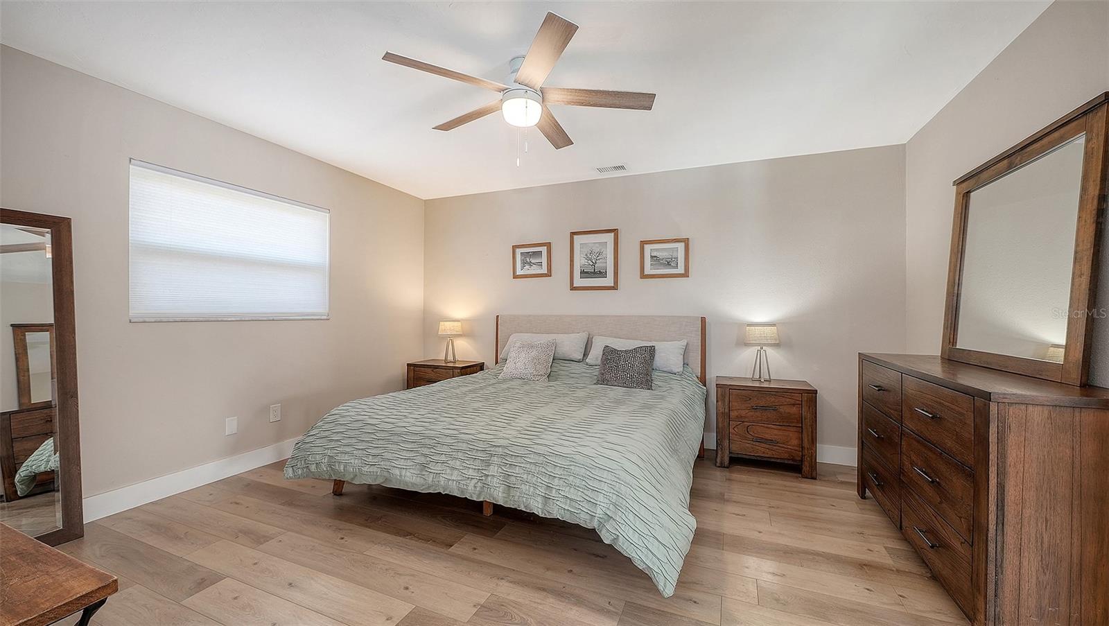 Image 22 of 52 For 6802 Roxbury Drive