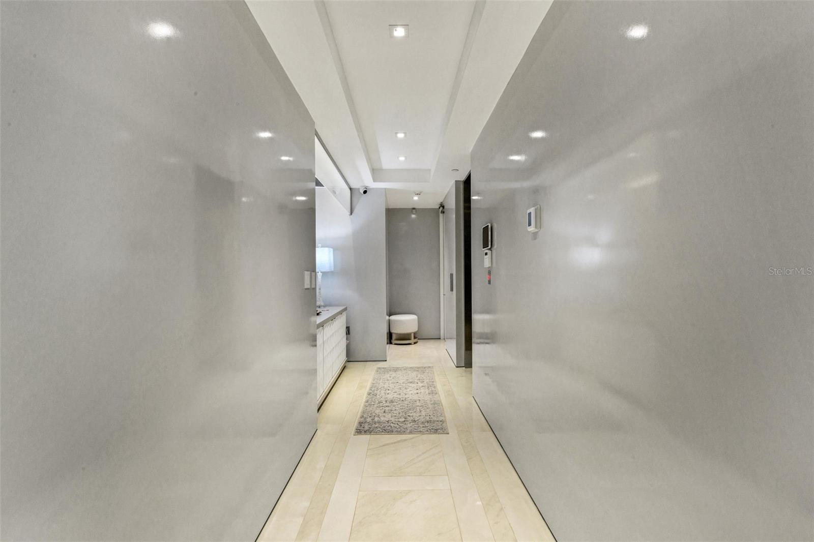 Image 20 of 100 For 280 Golden Gate Point 200