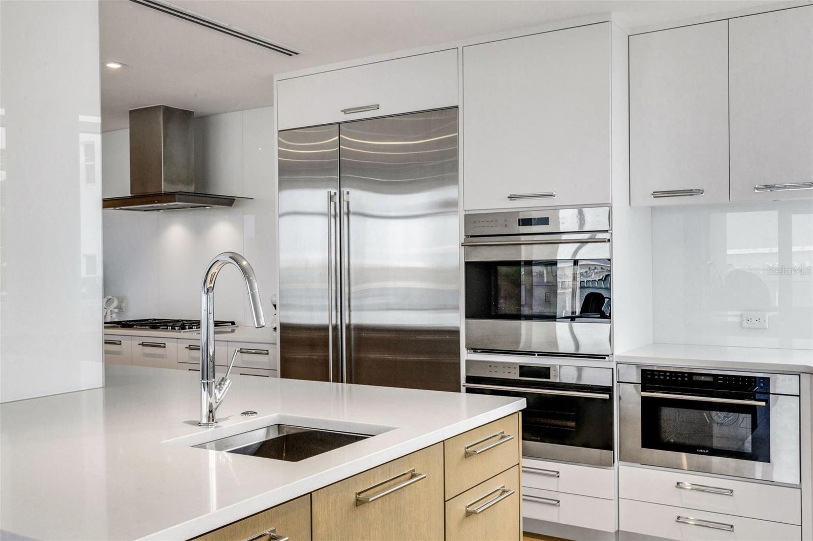 Image 37 of 100 For 280 Golden Gate Point 200