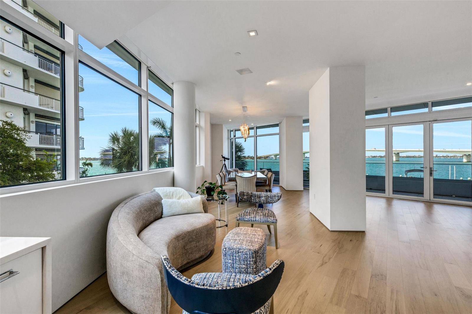 Image 38 of 100 For 280 Golden Gate Point 200