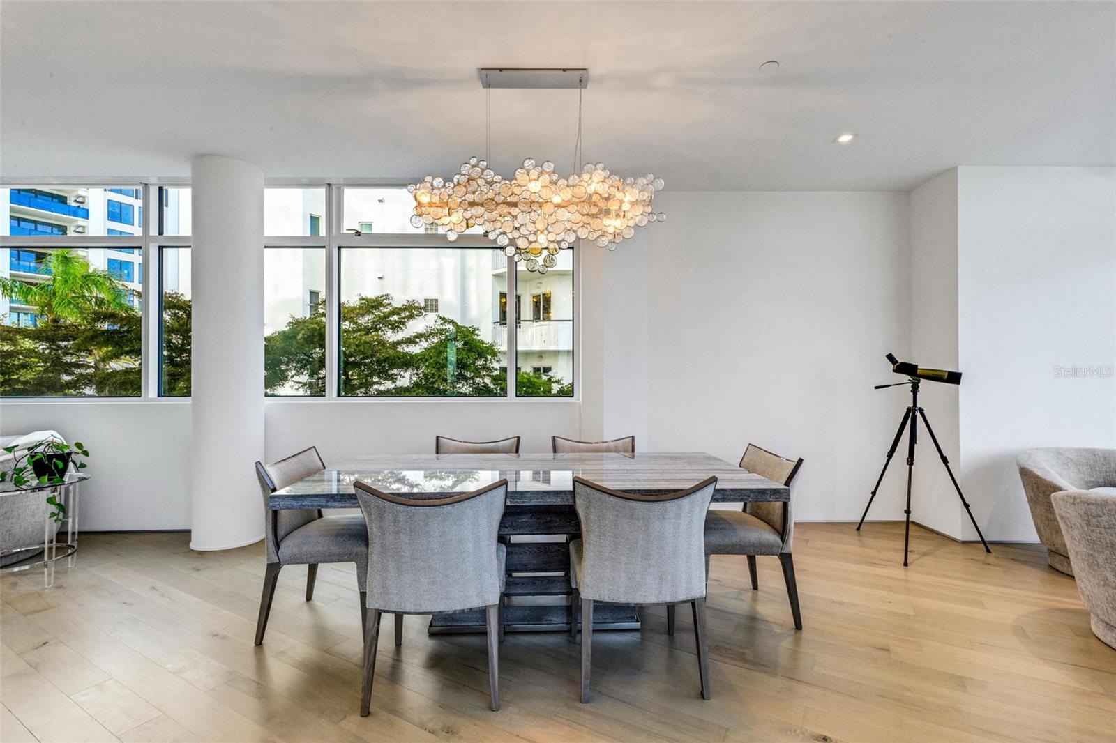 Image 45 of 100 For 280 Golden Gate Point 200