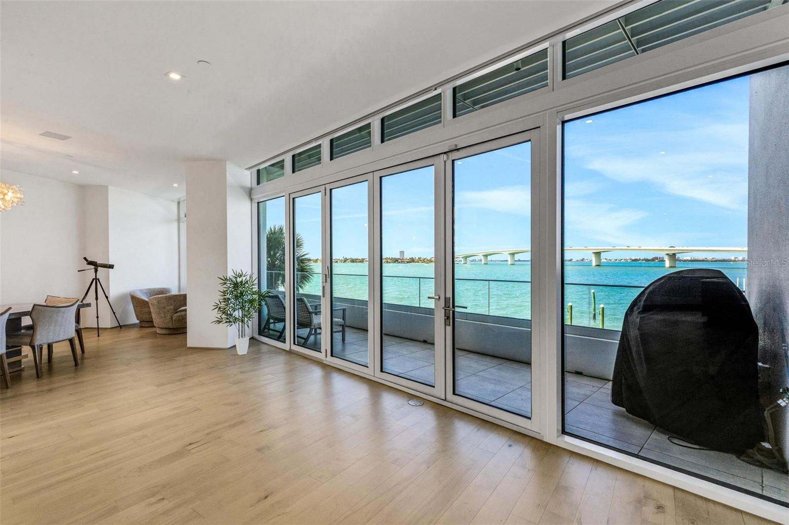 Image 47 of 100 For 280 Golden Gate Point 200