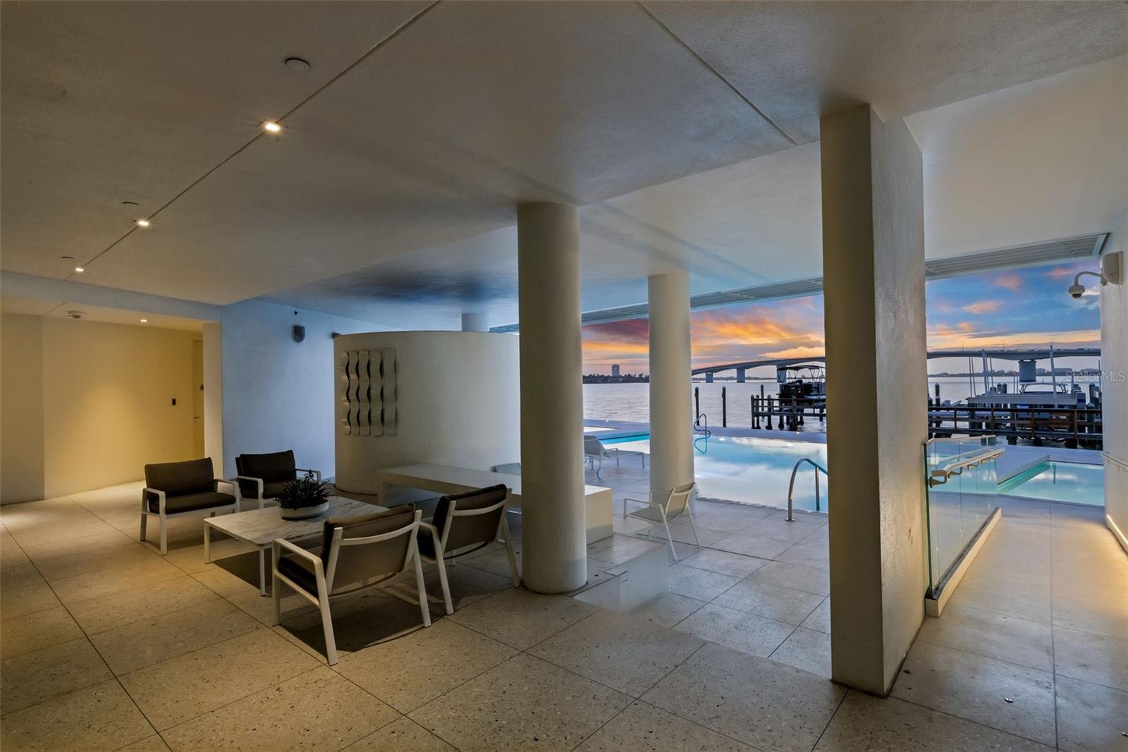 Image 5 of 100 For 280 Golden Gate Point 200