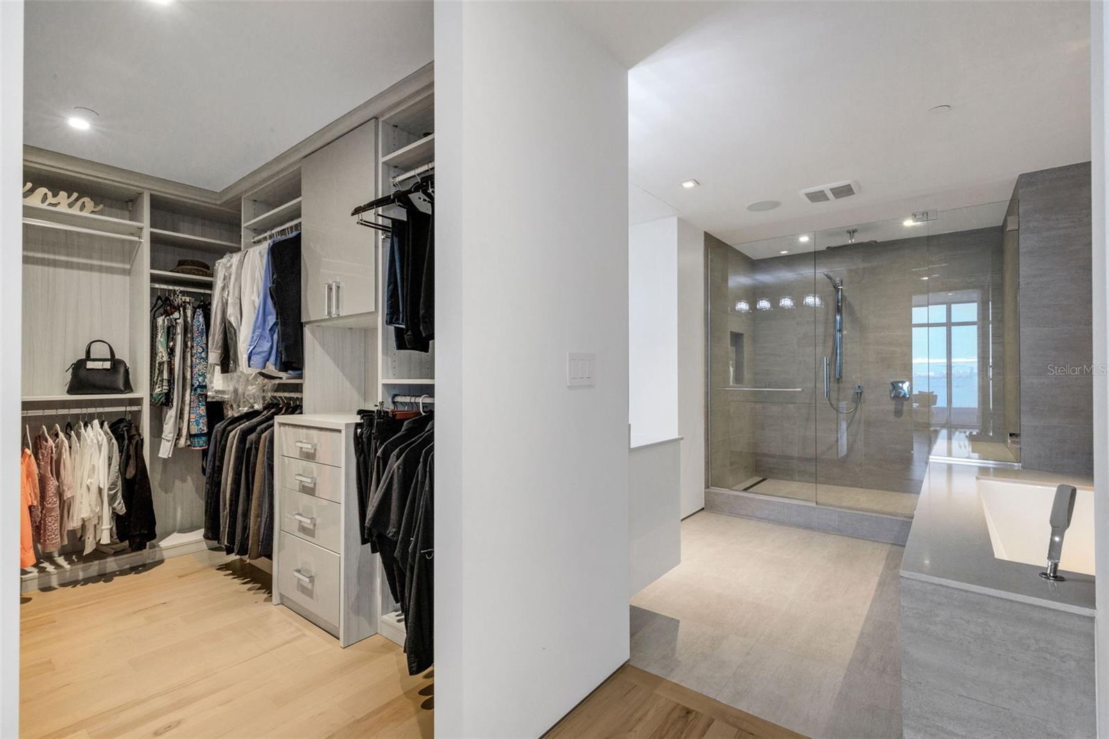 Image 59 of 100 For 280 Golden Gate Point 200