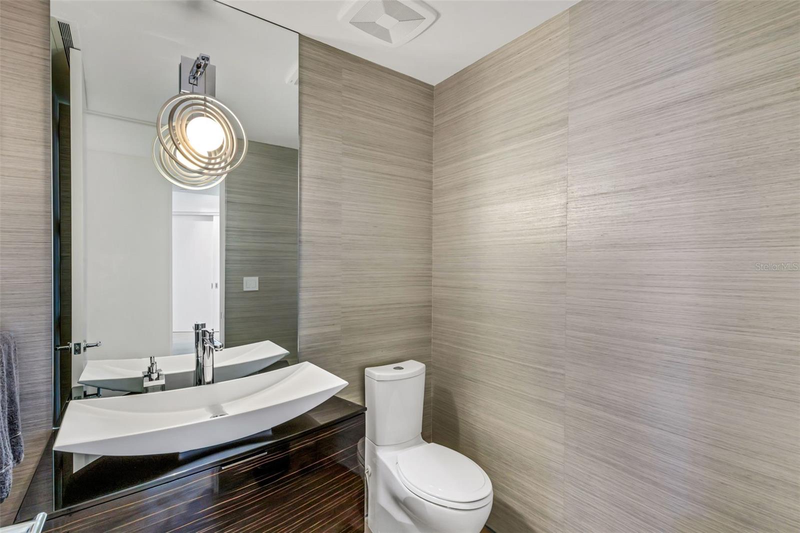 Image 67 of 100 For 280 Golden Gate Point 200