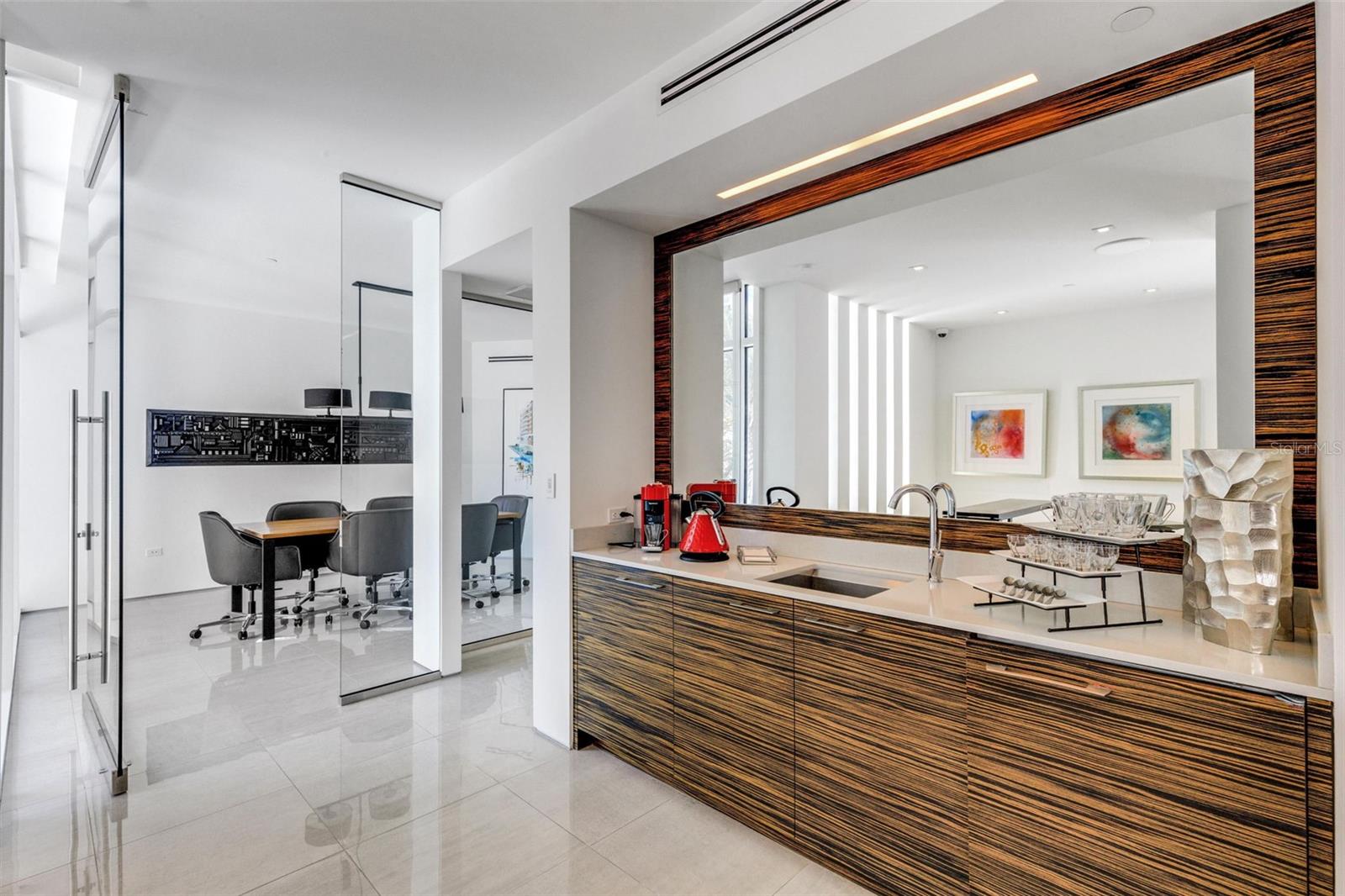 Image 80 of 100 For 280 Golden Gate Point 200