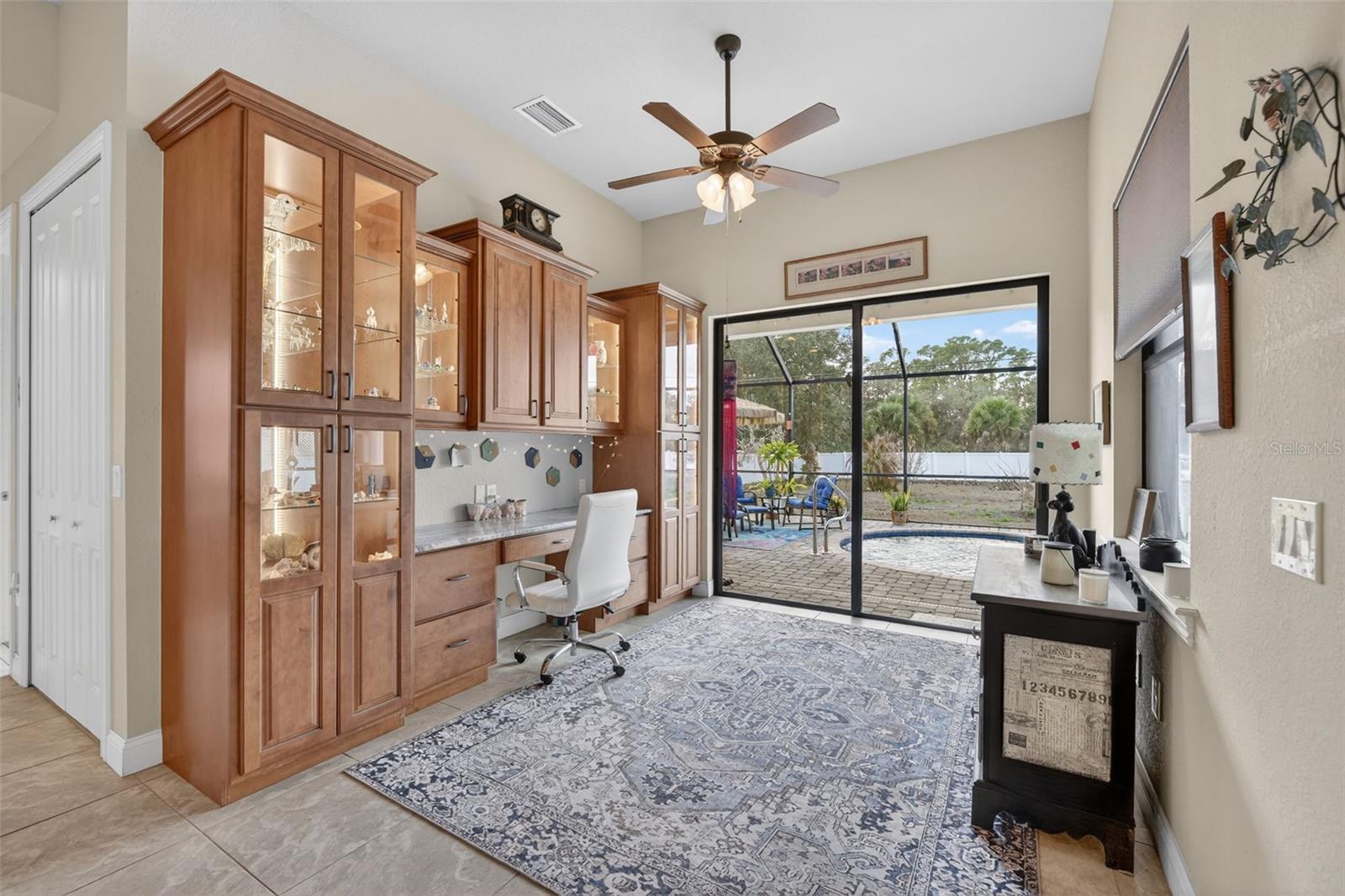 Image 14 of 32 For 1017 Cabot Street