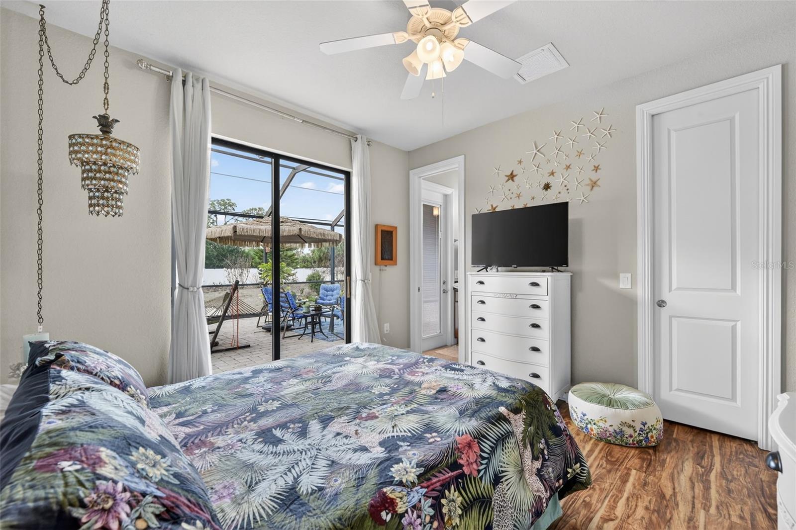 Image 24 of 32 For 1017 Cabot Street