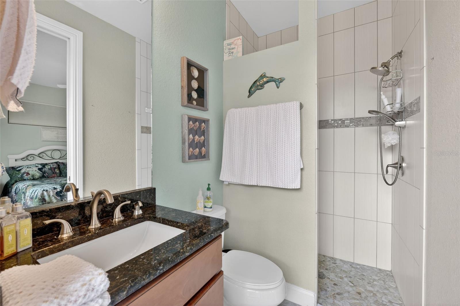 Image 25 of 32 For 1017 Cabot Street