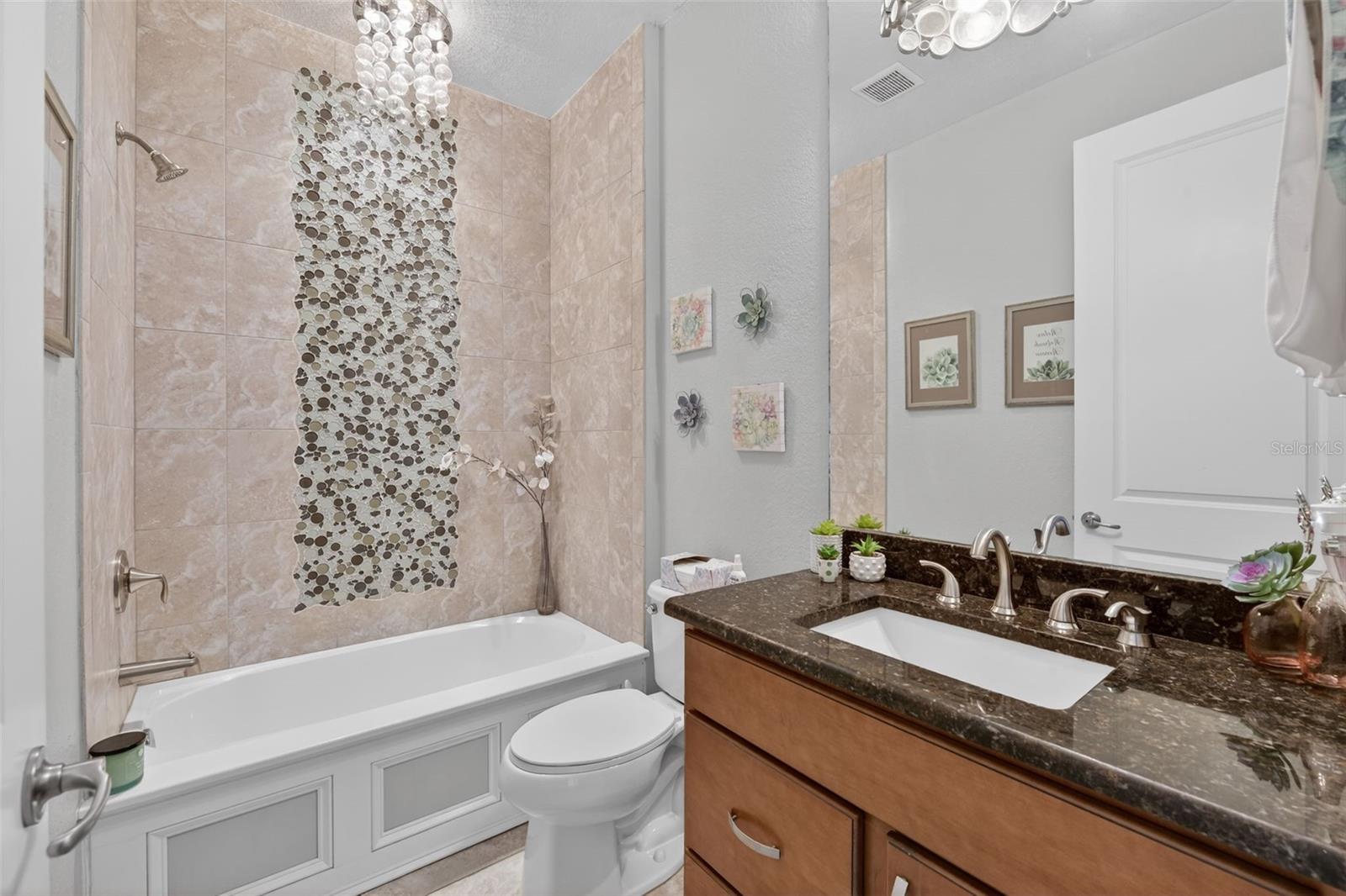 Image 28 of 32 For 1017 Cabot Street