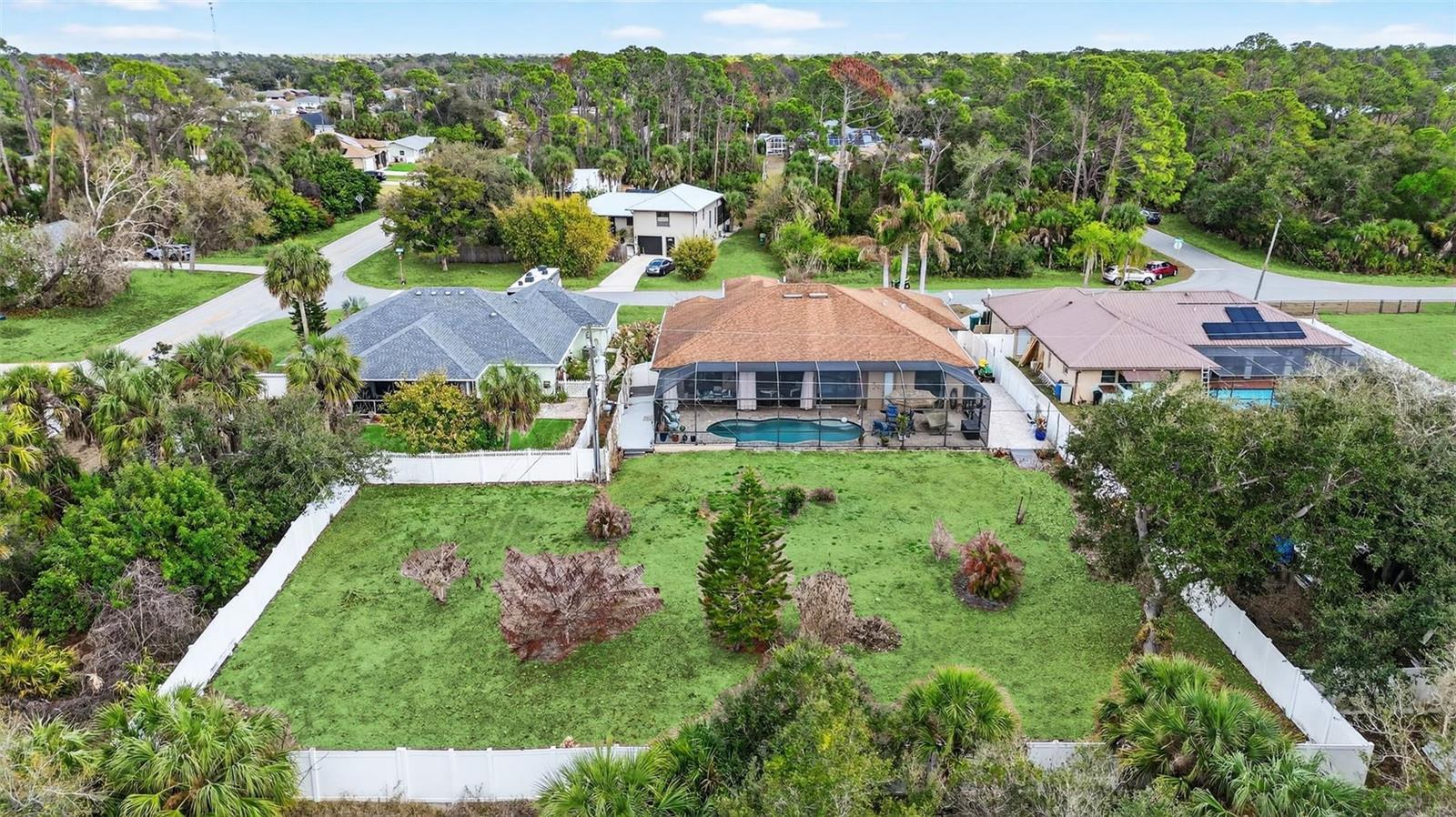 Image 3 of 32 For 1017 Cabot Street