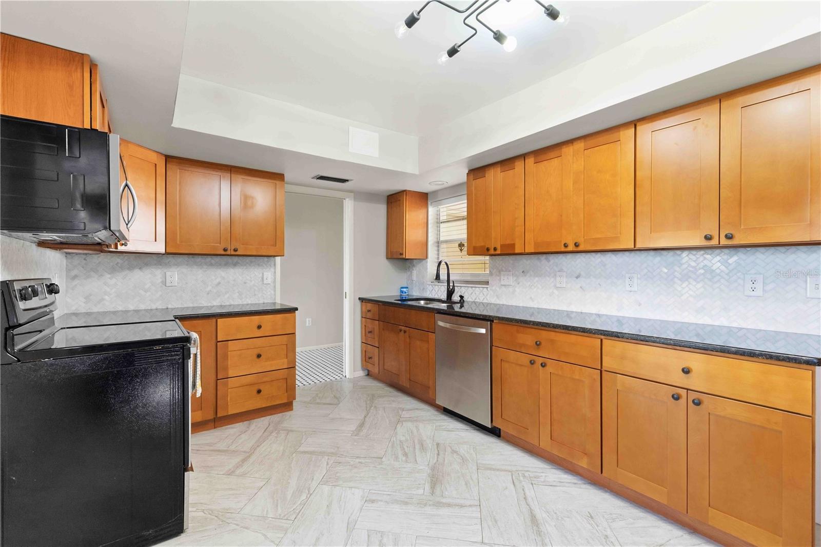 Image 13 of 31 For 7011 9th Avenue W