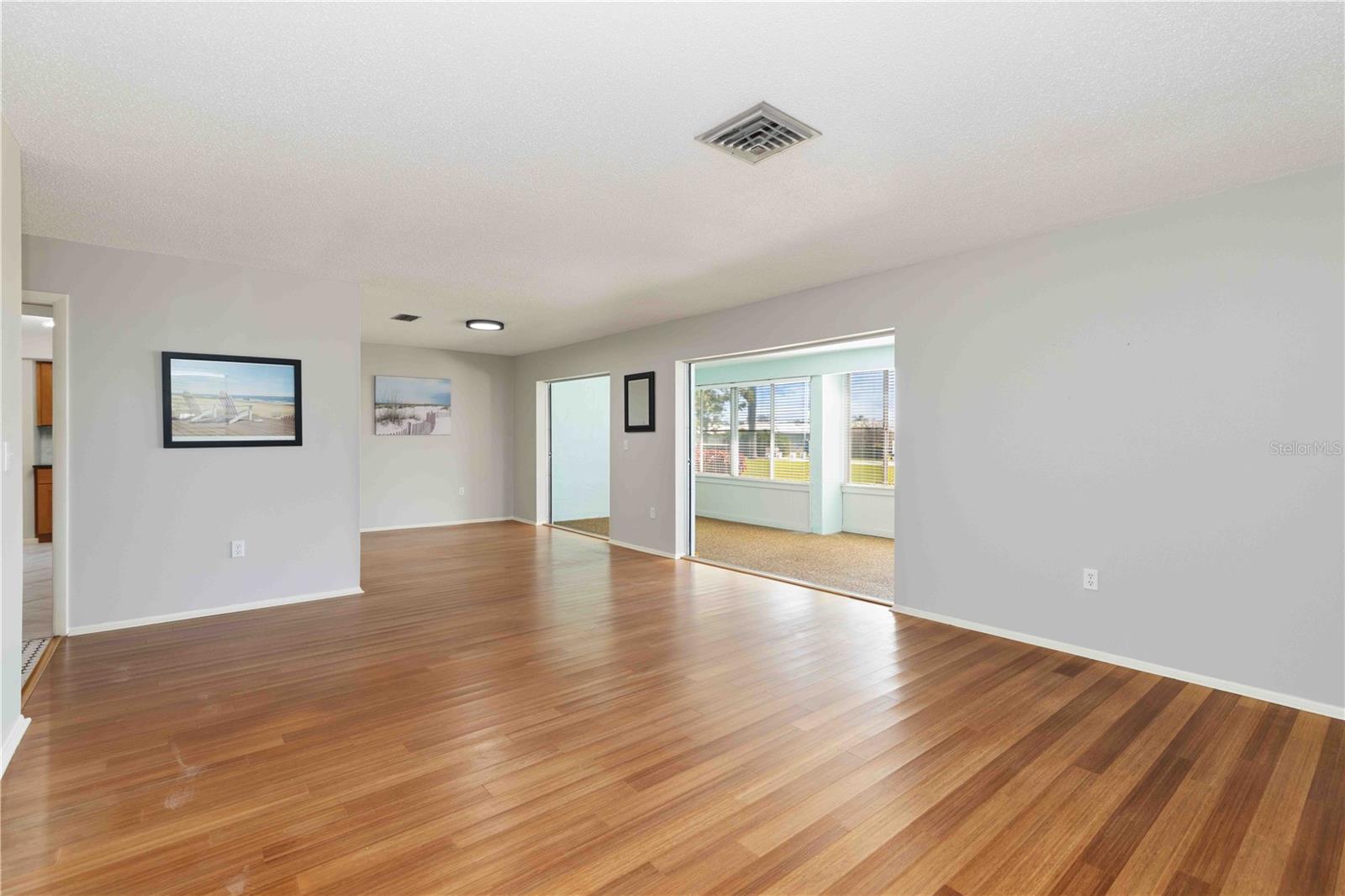 Image 5 of 31 For 7011 9th Avenue W