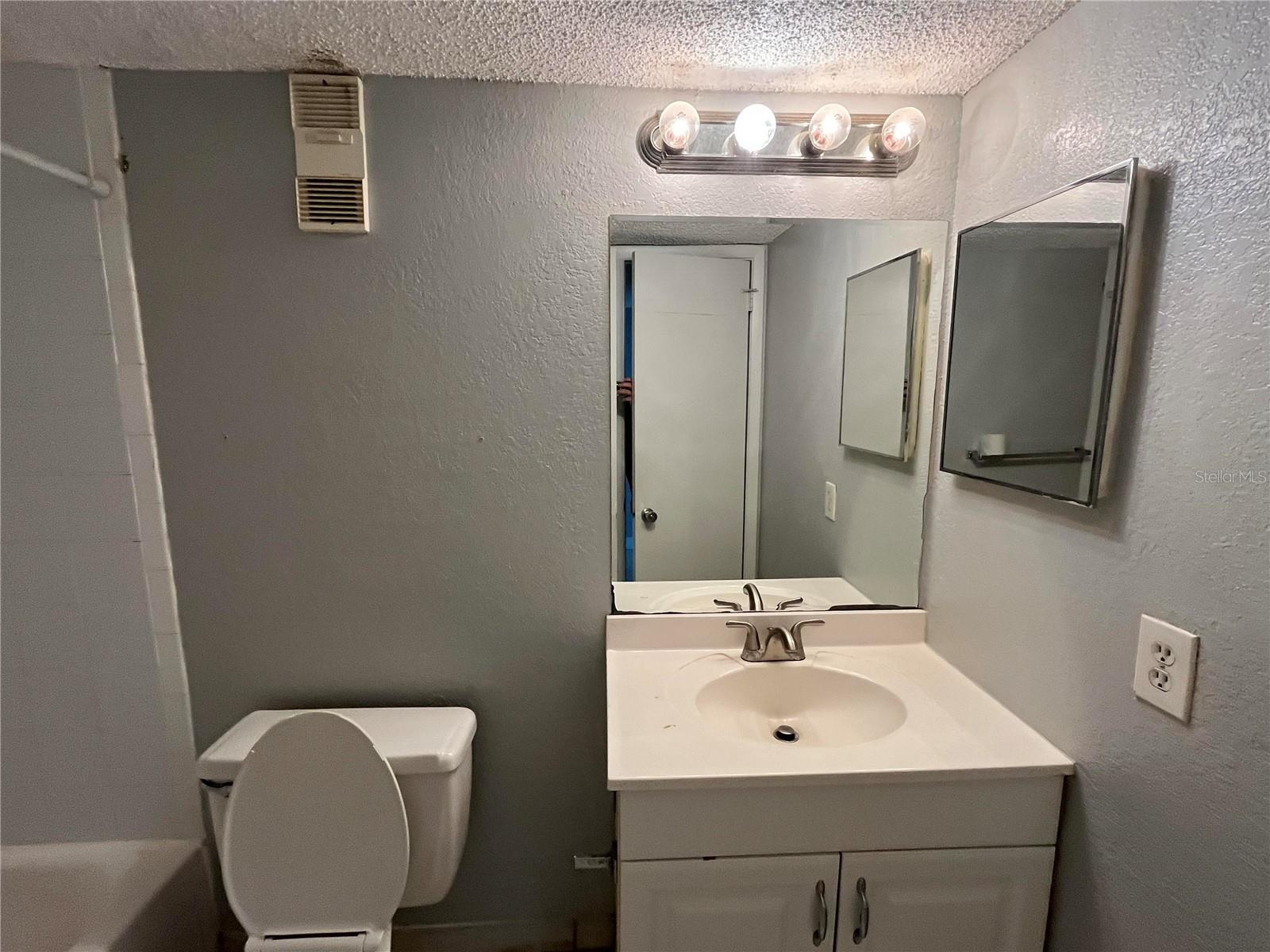 Image 10 of 28 For 2760 Coconut Bay Lane 235 (3e)