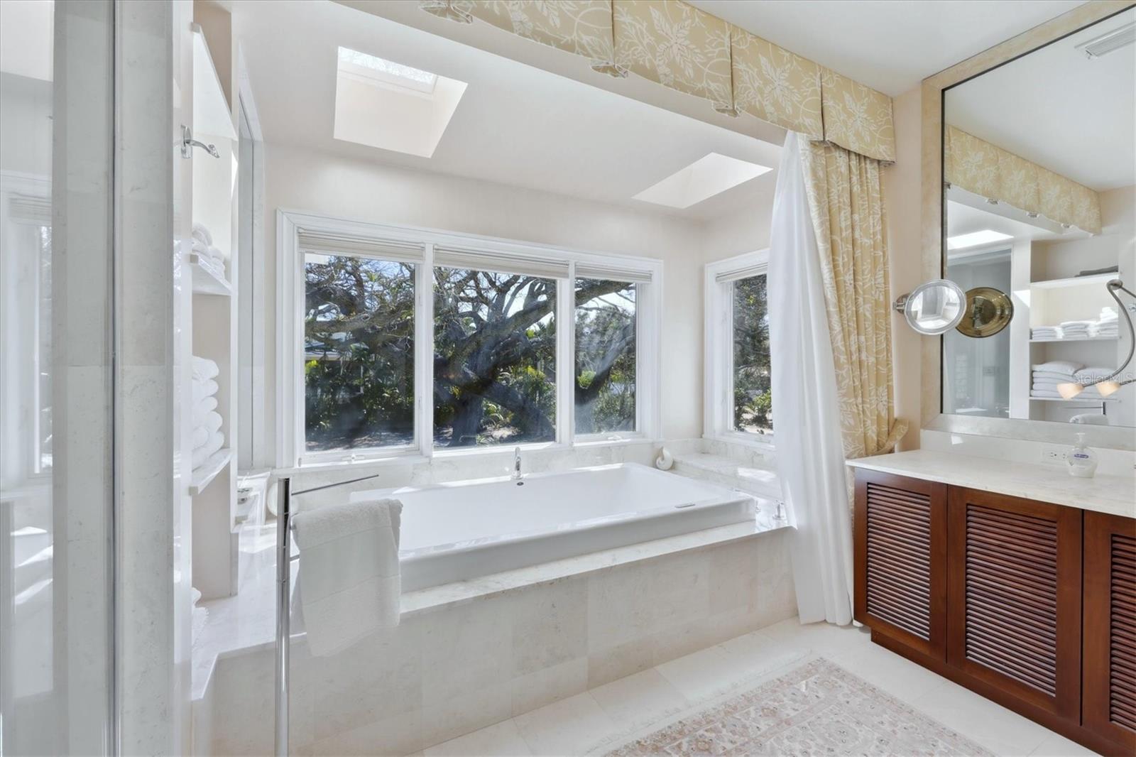 Image 29 of 83 For 4839 Givens Court