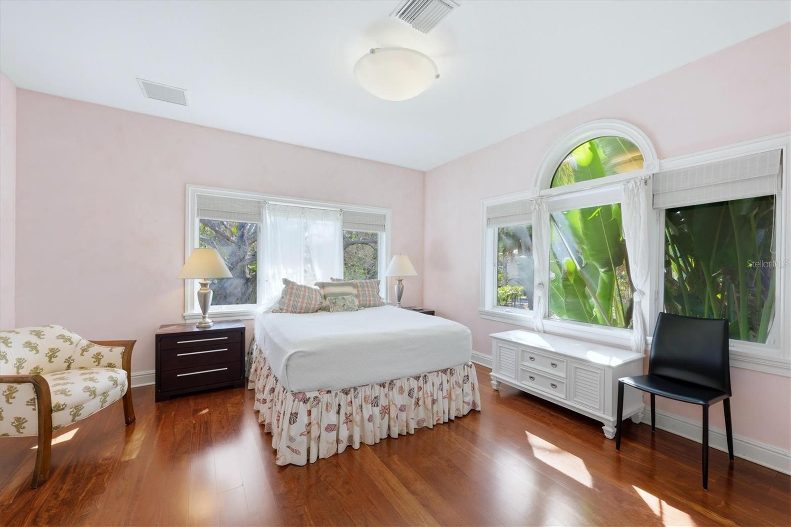 Image 32 of 83 For 4839 Givens Court