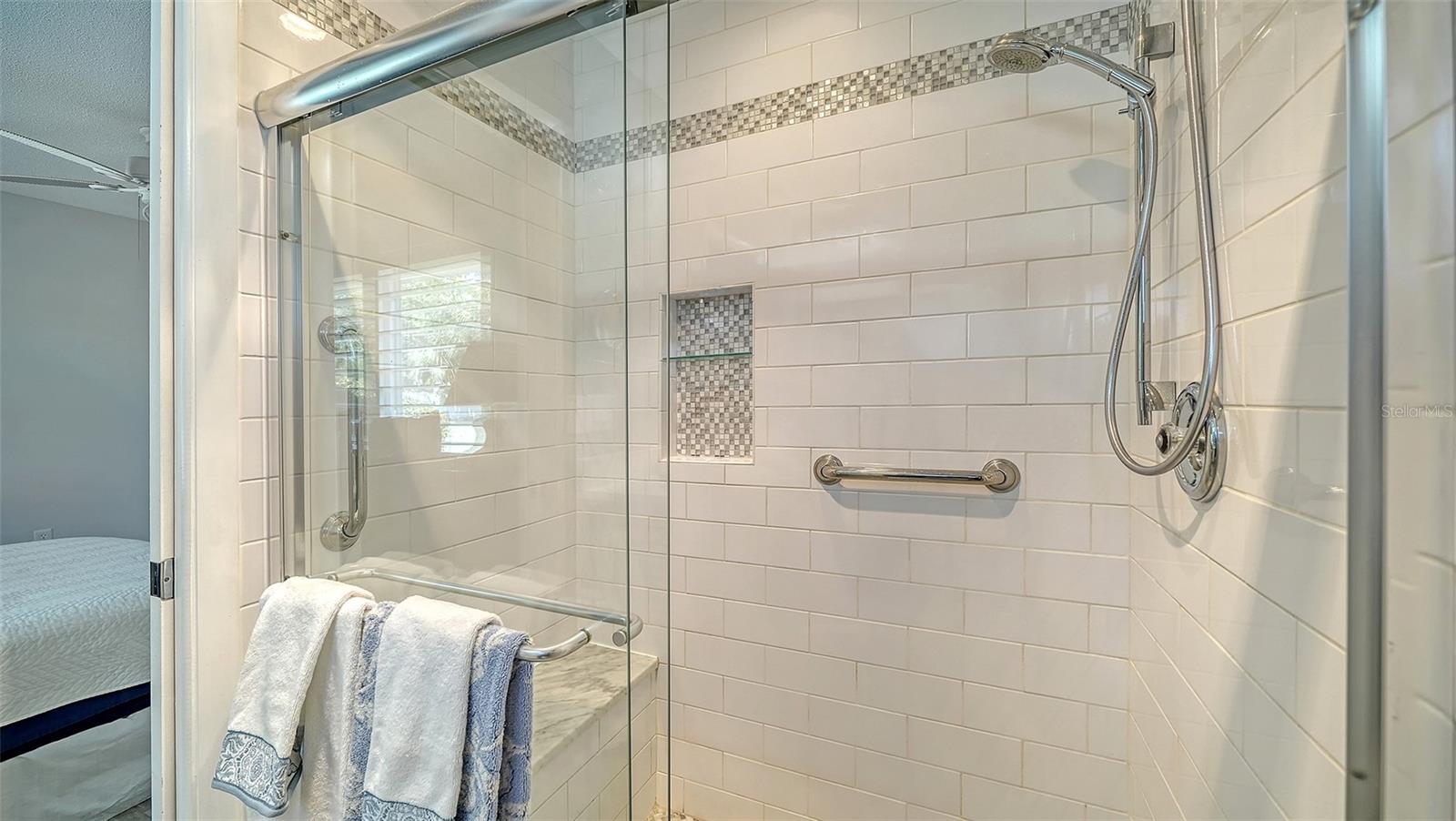 Image 21 of 66 For 5469 Riverbluff Circle 42