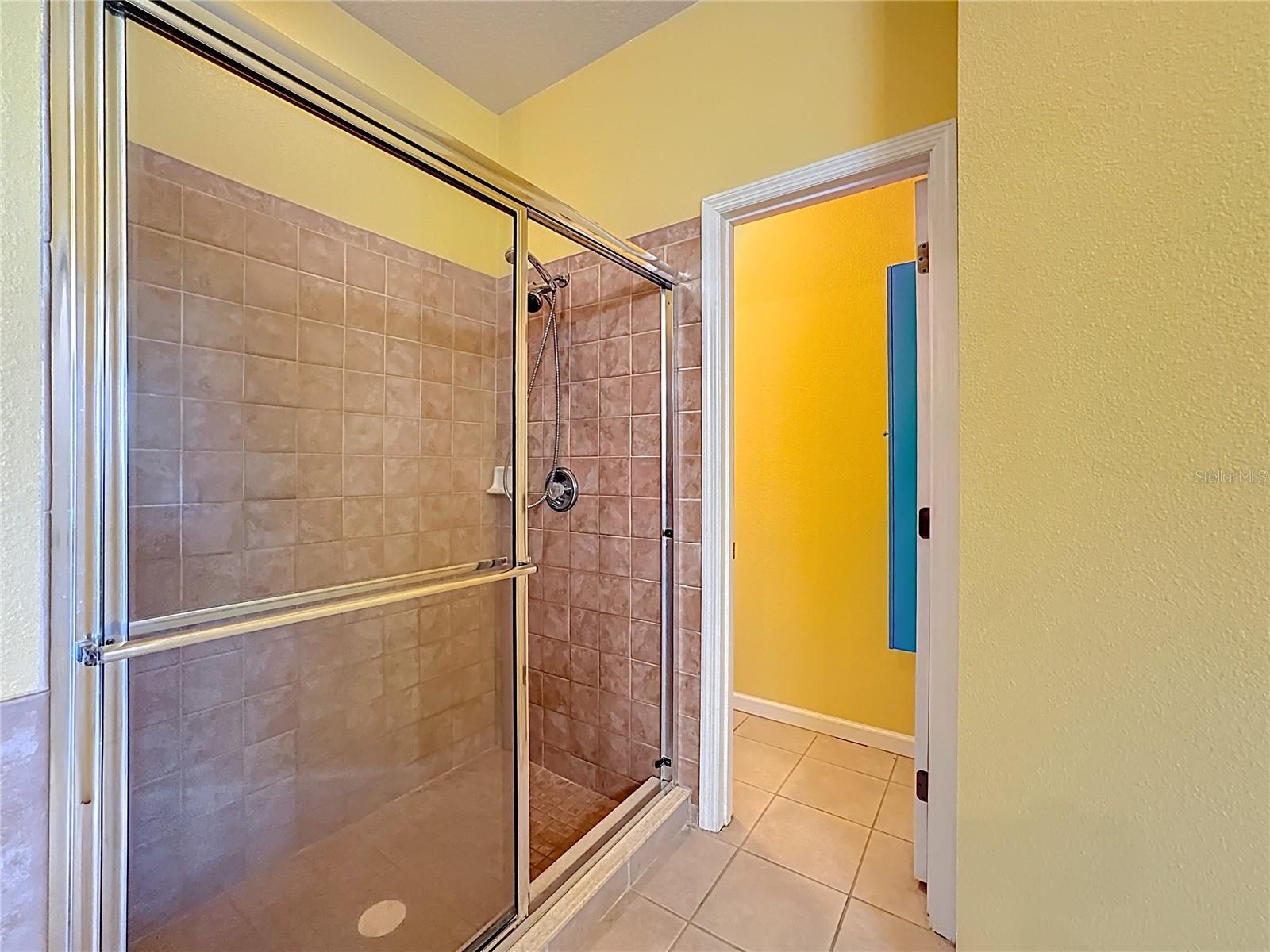 Image 23 of 53 For 5609 Spanish Point Court