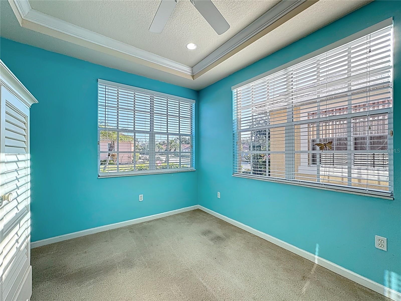 Image 27 of 53 For 5609 Spanish Point Court