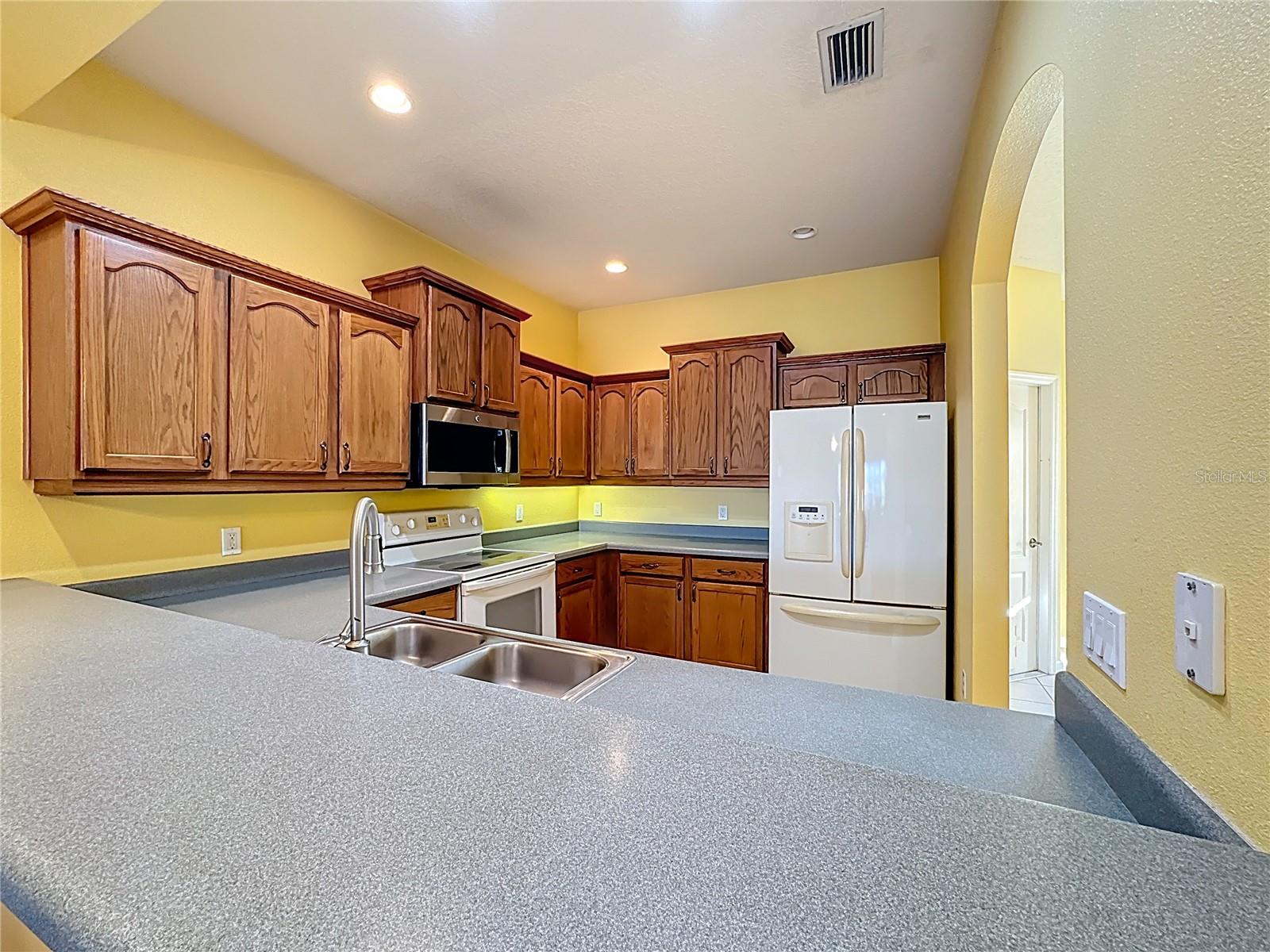 Image 8 of 53 For 5609 Spanish Point Court