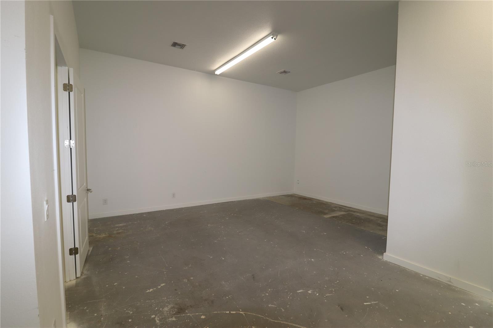 Image 7 of 9 For 18350 Paulson Drive C-4