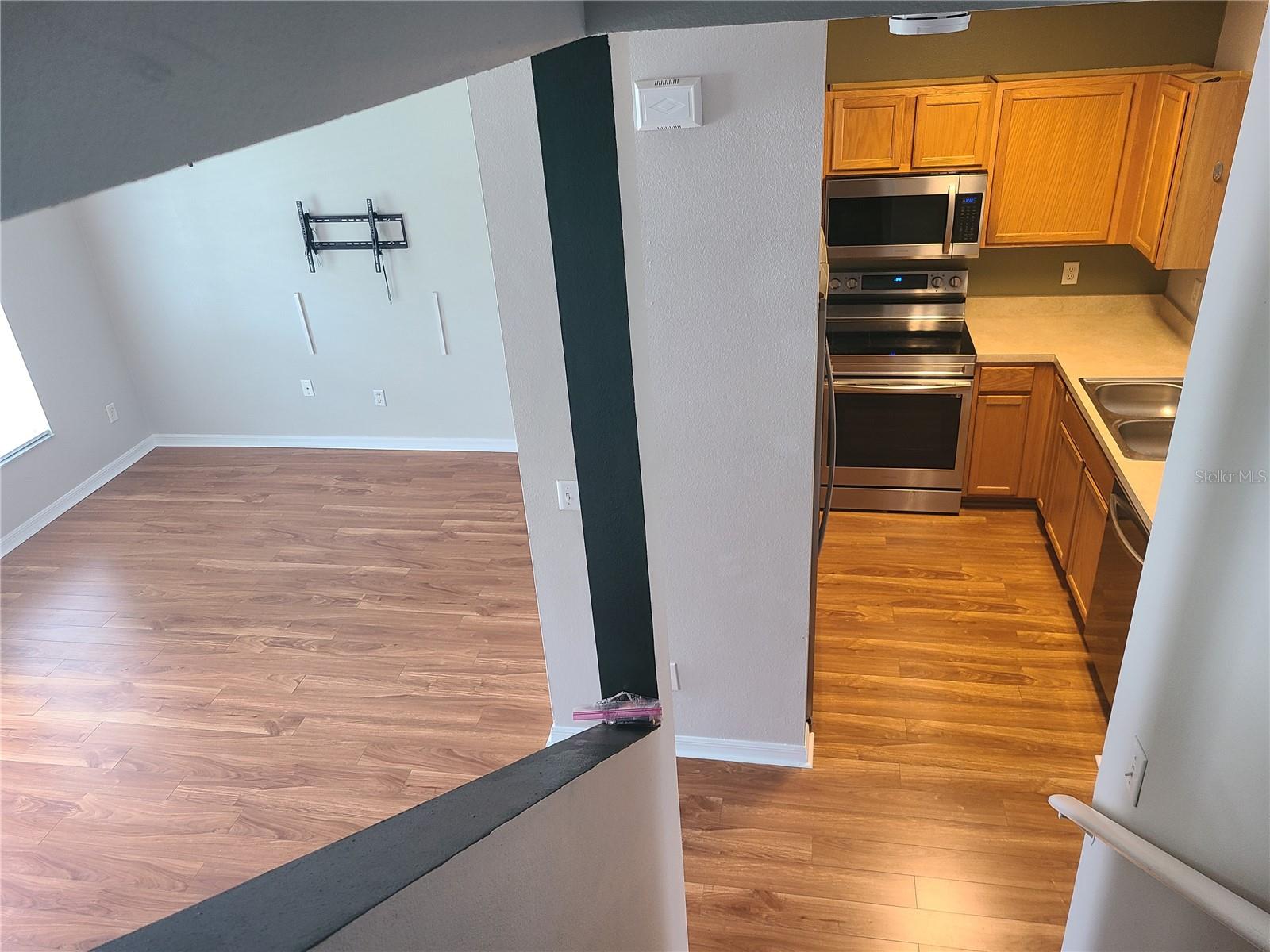 Image 3 of 16 For 14956 Amberjack Terrace 103