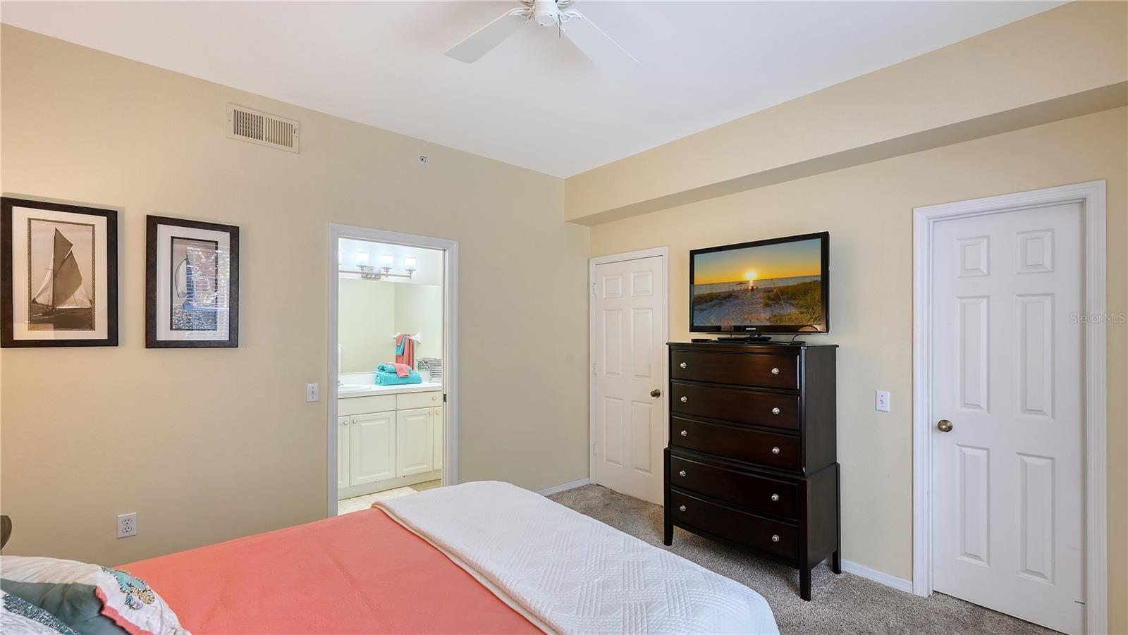 Image 10 of 26 For 4210 Breezeway Boulevard 413