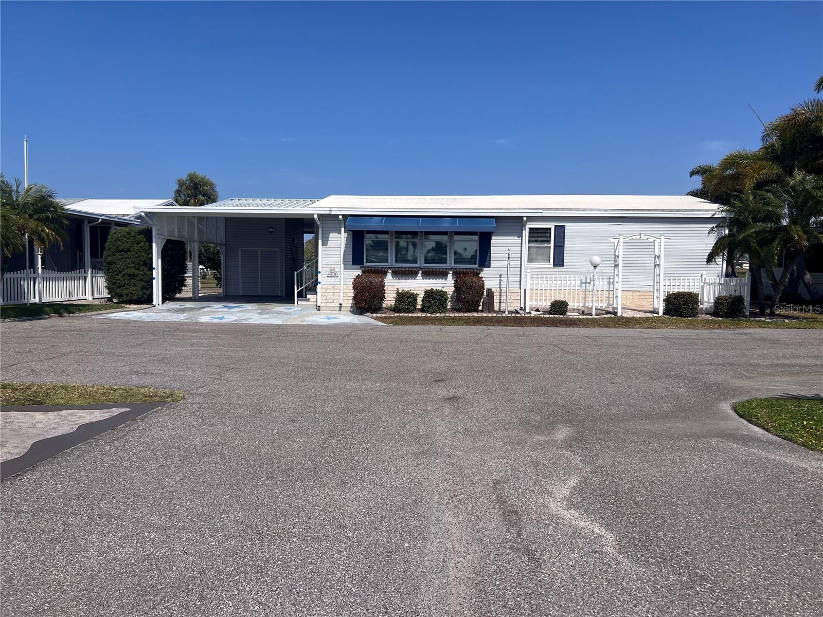 Details for 4900 4th C Street E, BRADENTON, FL 34203