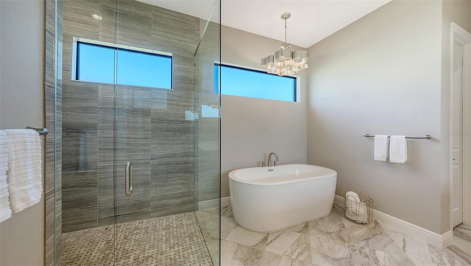 Image 28 of 96 For 281 Bocelli Drive