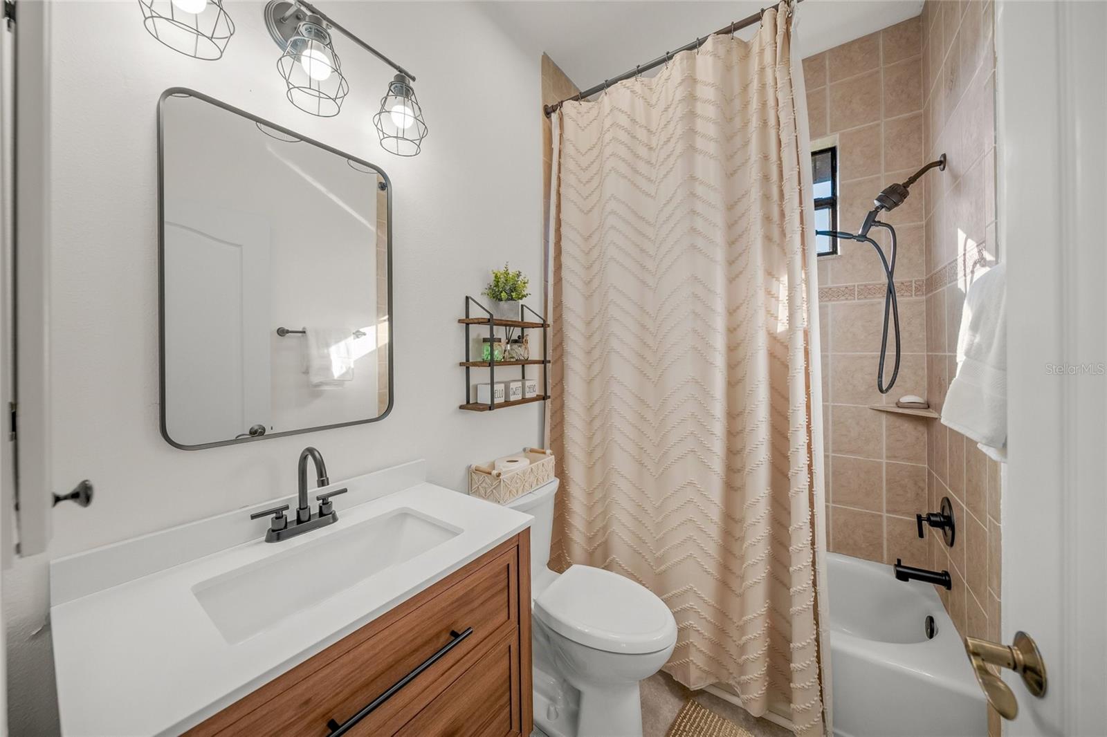 Image 33 of 53 For Address Not Provided