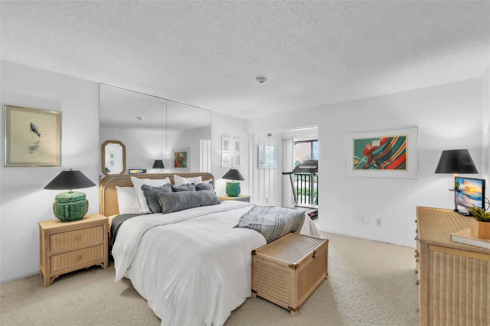 Image 31 of 61 For 5635 Gulf Of Mexico Drive 202