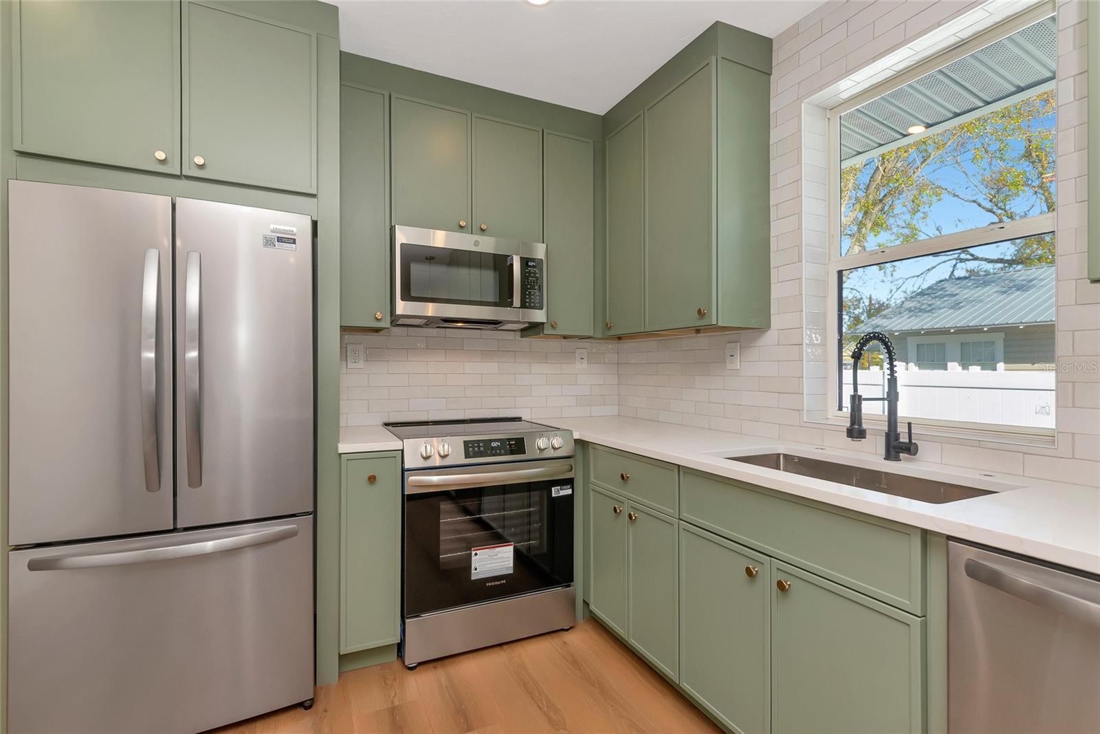 Image 19 of 56 For 316 27th Street W