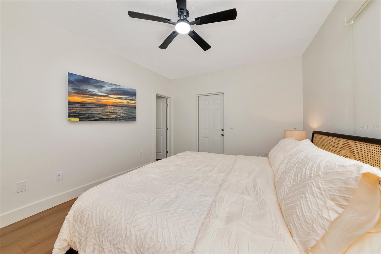 Image 23 of 56 For 316 27th Street W