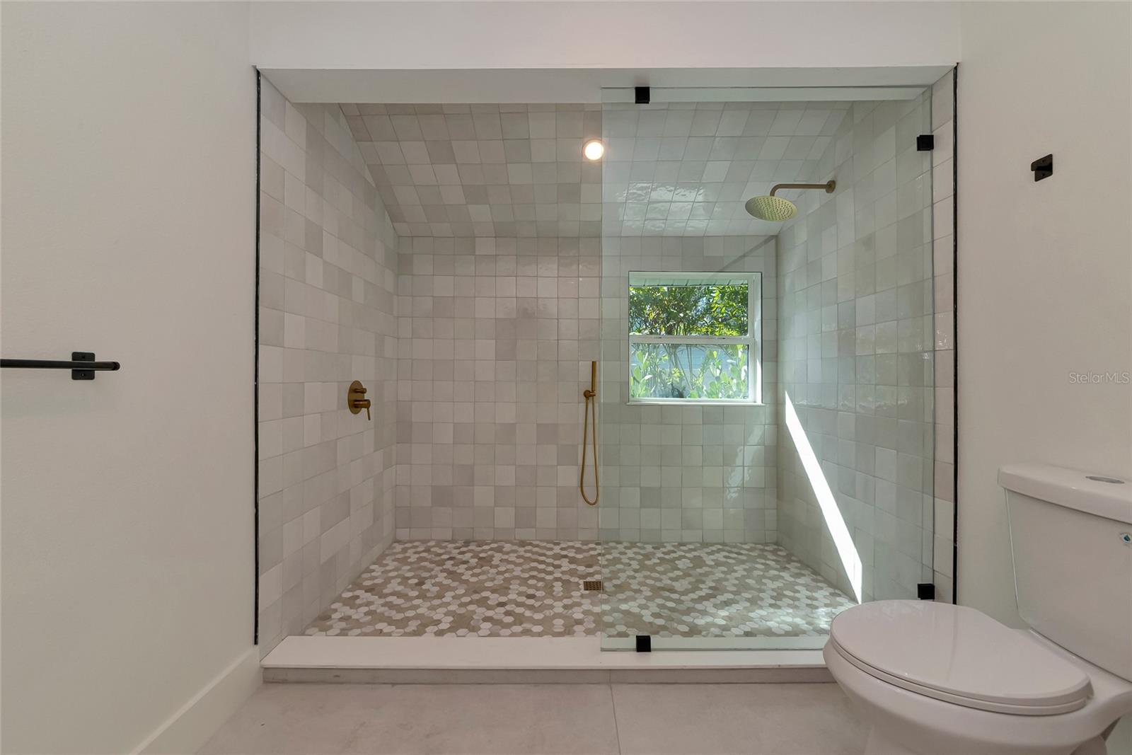 Image 27 of 56 For 316 27th Street W