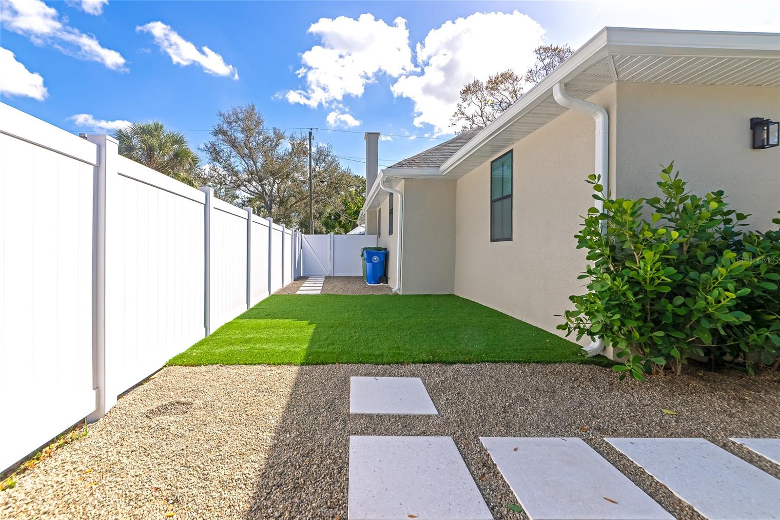 Image 43 of 56 For 316 27th Street W