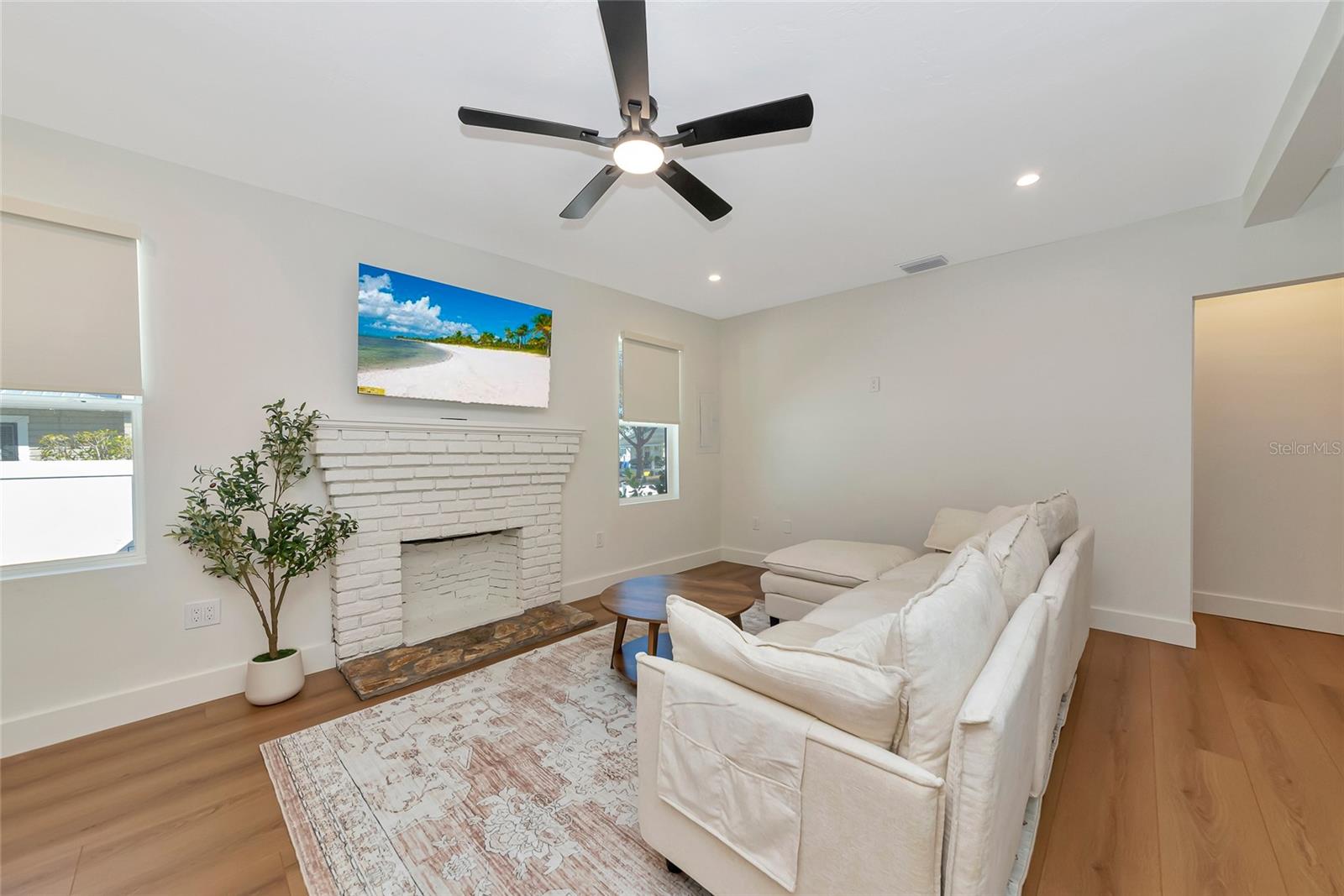 Image 9 of 56 For 316 27th Street W