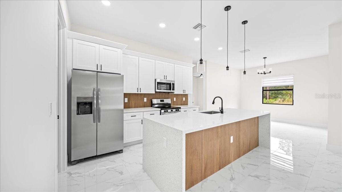 Image 10 of 38 For 18 11th Lane